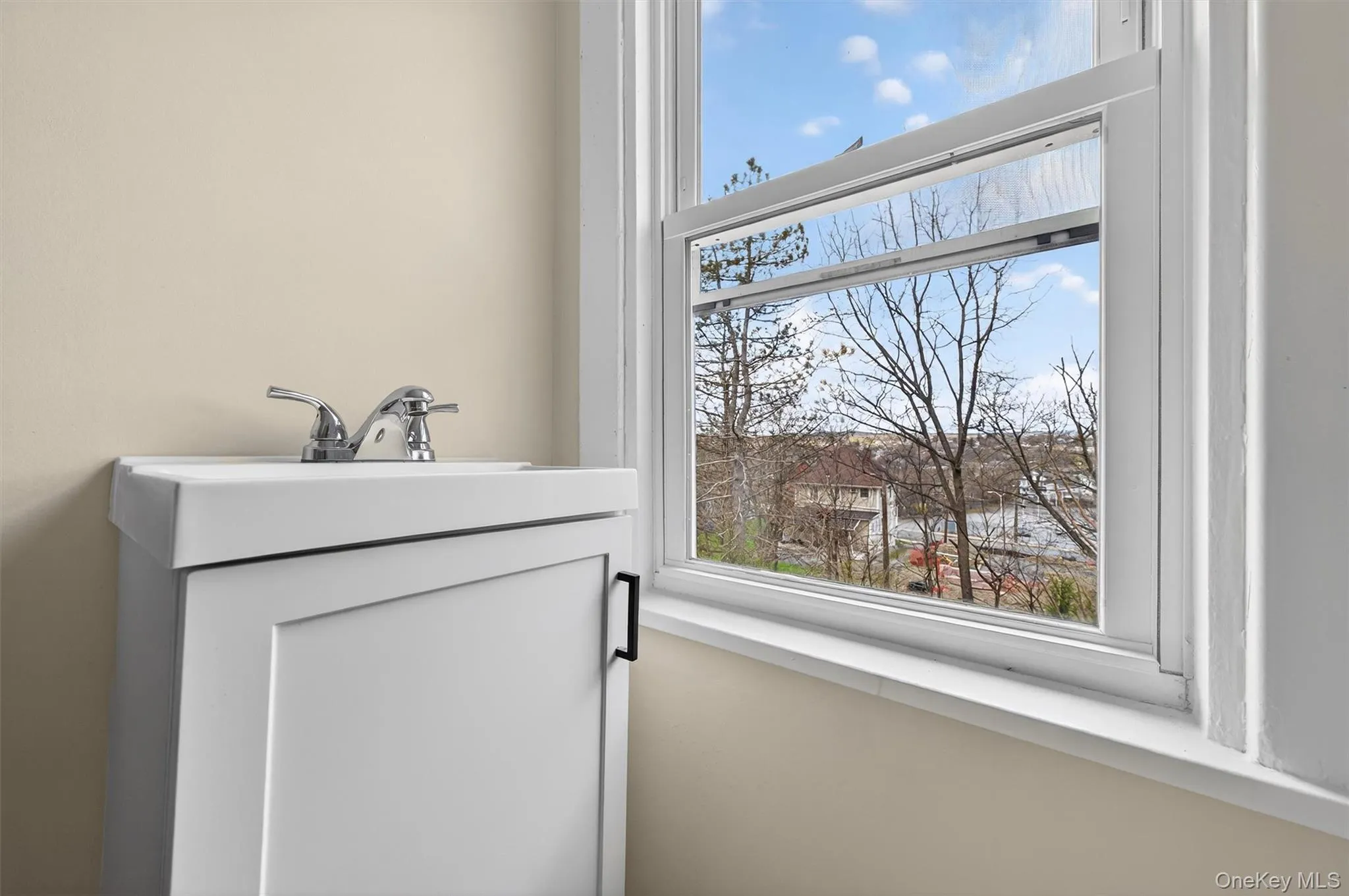 26 1/2 Ridge Street, Middletown, NY, 4 Bedrooms Bedrooms, 8 Rooms Rooms,2 BathroomsBathrooms,Residential,For Rent,Ridge,0,970803 26 1/2 Ridge Street, Middletown, NY, 4 Bedrooms Bedrooms, 8 Rooms Rooms,2 BathroomsBathrooms,Residential,For Rent,Ridge,0,970803