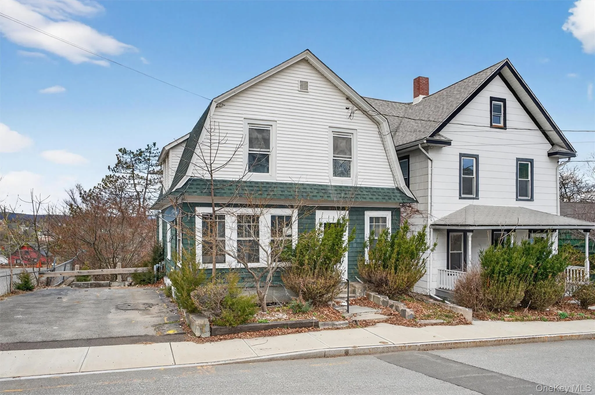 26 1/2 Ridge Street, Middletown, NY, 4 Bedrooms Bedrooms, 8 Rooms Rooms,2 BathroomsBathrooms,Residential,For Rent,Ridge,0,970803 26 1/2 Ridge Street, Middletown, NY, 4 Bedrooms Bedrooms, 8 Rooms Rooms,2 BathroomsBathrooms,Residential,For Rent,Ridge,0,970803