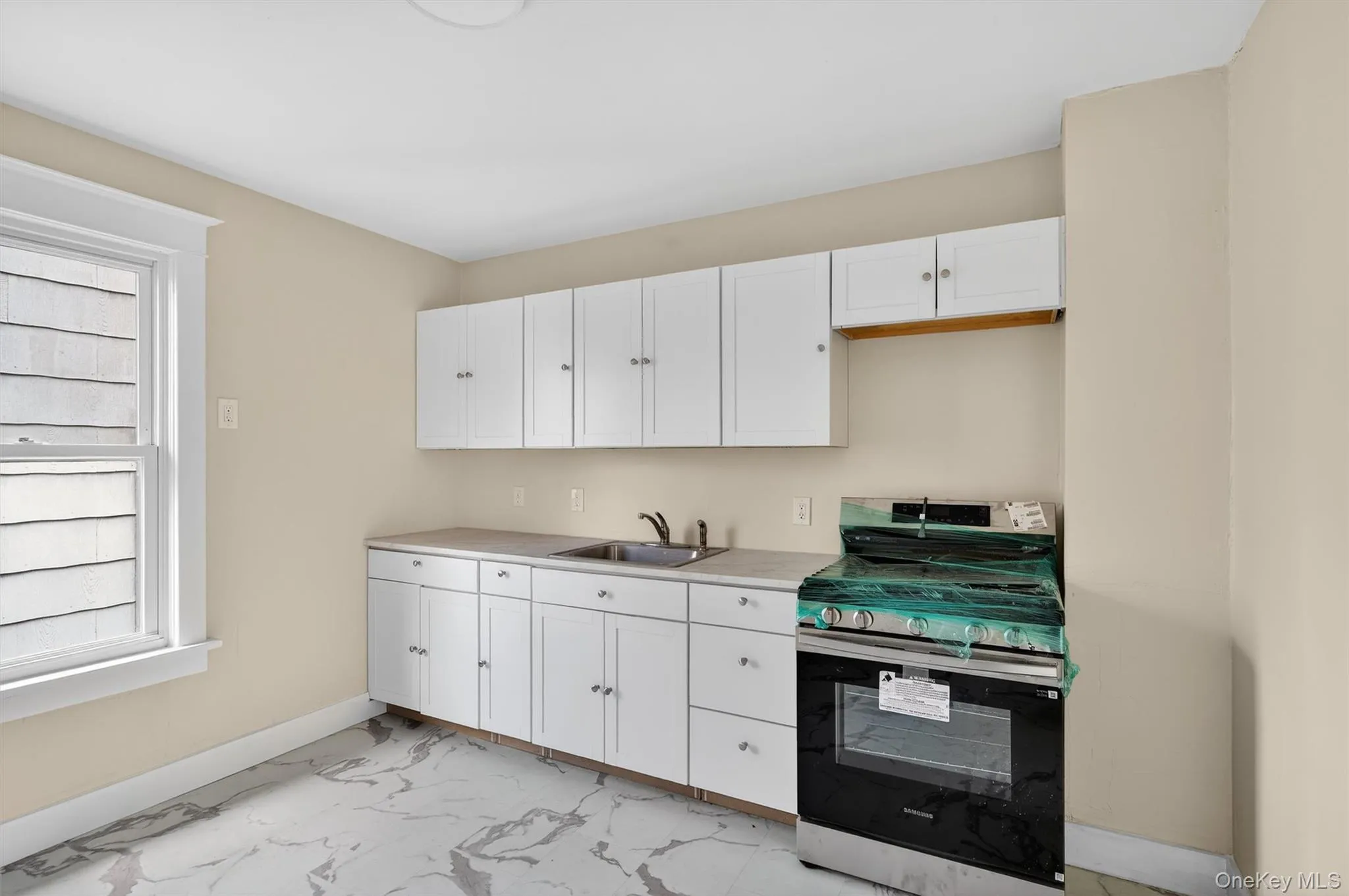 26 1/2 Ridge Street, Middletown, NY, 4 Bedrooms Bedrooms, 8 Rooms Rooms,2 BathroomsBathrooms,Residential,For Rent,Ridge,0,970803 26 1/2 Ridge Street, Middletown, NY, 4 Bedrooms Bedrooms, 8 Rooms Rooms,2 BathroomsBathrooms,Residential,For Rent,Ridge,0,970803