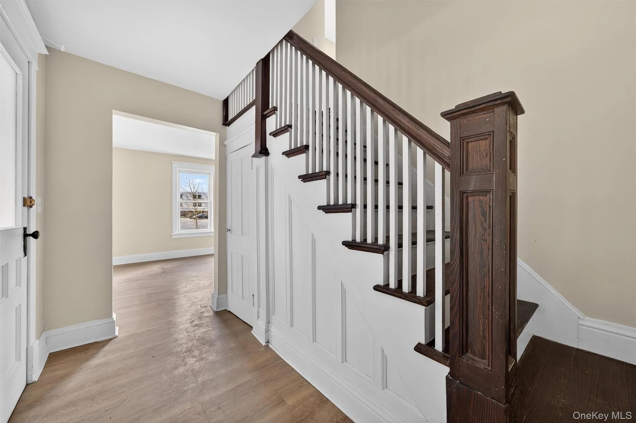 26 1/2 Ridge Street, Middletown, NY, 4 Bedrooms Bedrooms, 8 Rooms Rooms,2 BathroomsBathrooms,Residential,For Rent,Ridge,0,970803 26 1/2 Ridge Street, Middletown, NY, 4 Bedrooms Bedrooms, 8 Rooms Rooms,2 BathroomsBathrooms,Residential,For Rent,Ridge,0,970803