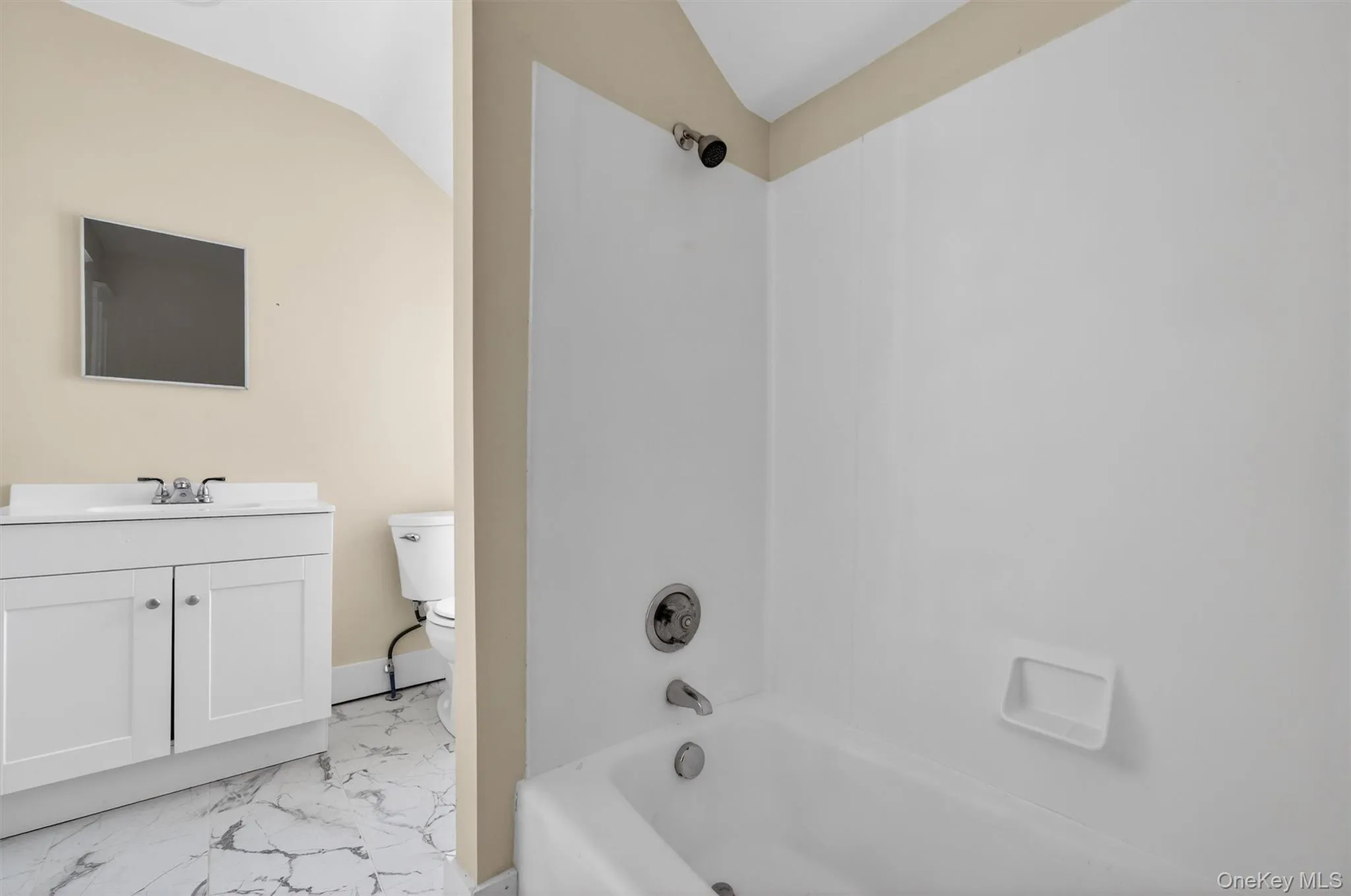 26 1/2 Ridge Street, Middletown, NY, 4 Bedrooms Bedrooms, 8 Rooms Rooms,2 BathroomsBathrooms,Residential,For Rent,Ridge,0,970803 26 1/2 Ridge Street, Middletown, NY, 4 Bedrooms Bedrooms, 8 Rooms Rooms,2 BathroomsBathrooms,Residential,For Rent,Ridge,0,970803
