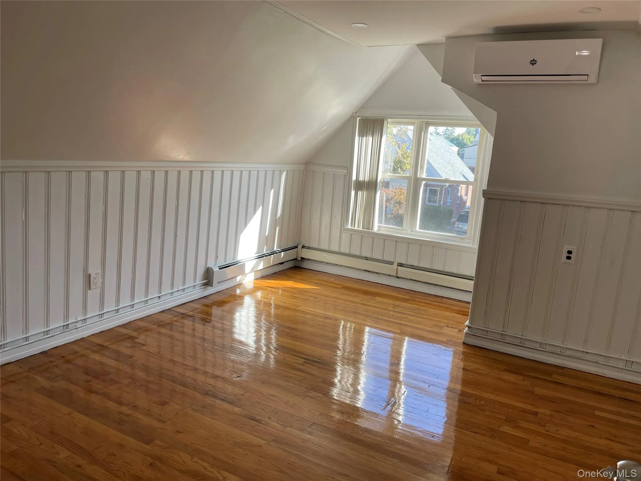 7662 172nd Street, New York, NY, 5 Bedrooms Bedrooms, 9 Rooms Rooms,2 BathroomsBathrooms,Residential Lease,For Rent,172nd,0,970840 7662 172nd Street, New York, NY, 5 Bedrooms Bedrooms, 9 Rooms Rooms,2 BathroomsBathrooms,Residential Lease,For Rent,172nd,0,970840