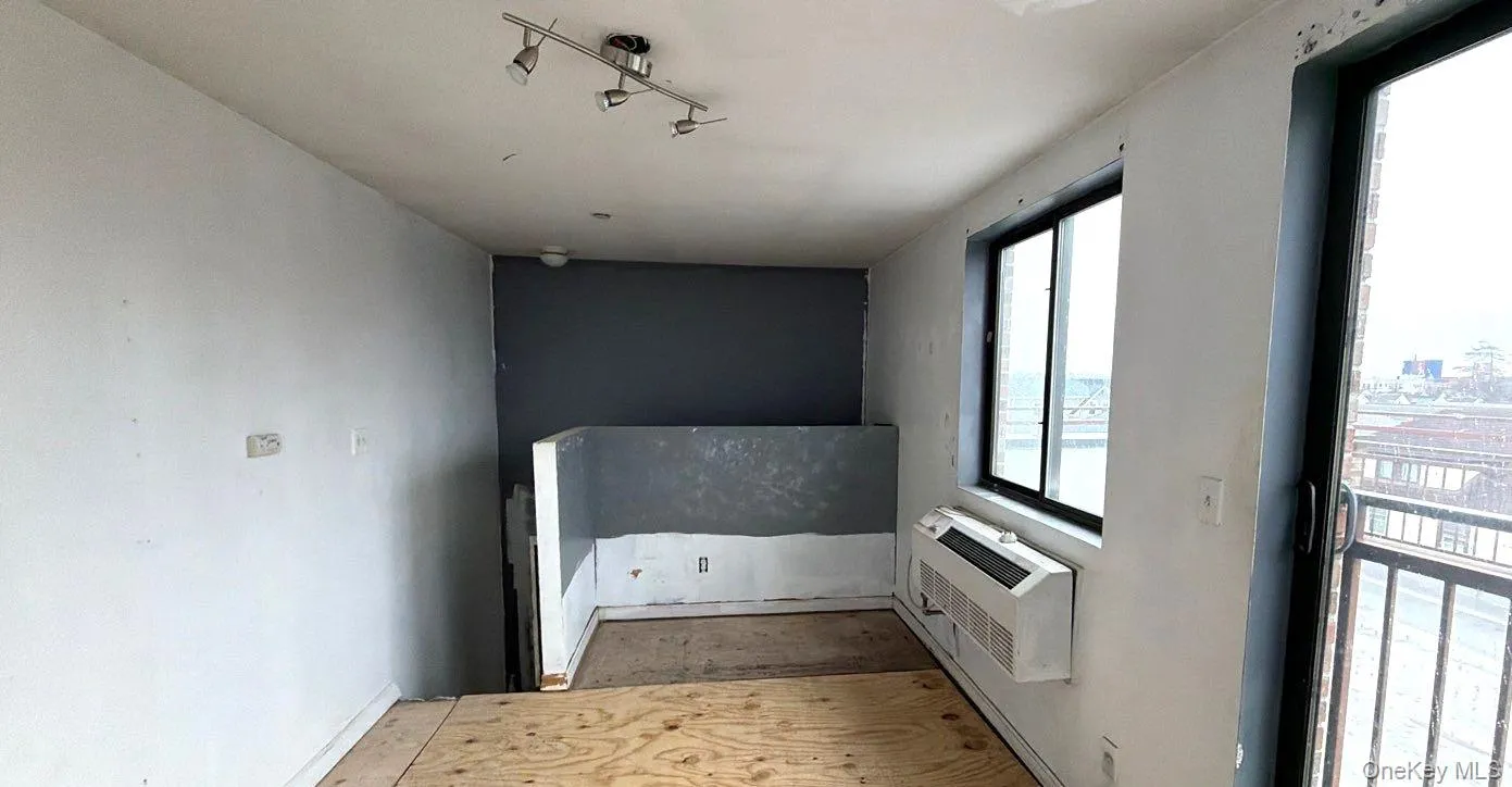175-28 89th Avenue, New York, NY, 2 Bedrooms Bedrooms, 5 Rooms Rooms,2 BathroomsBathrooms,Residential,For Rent,89th,0,970842 175-28 89th Avenue, New York, NY, 2 Bedrooms Bedrooms, 5 Rooms Rooms,2 BathroomsBathrooms,Residential,For Rent,89th,0,970842