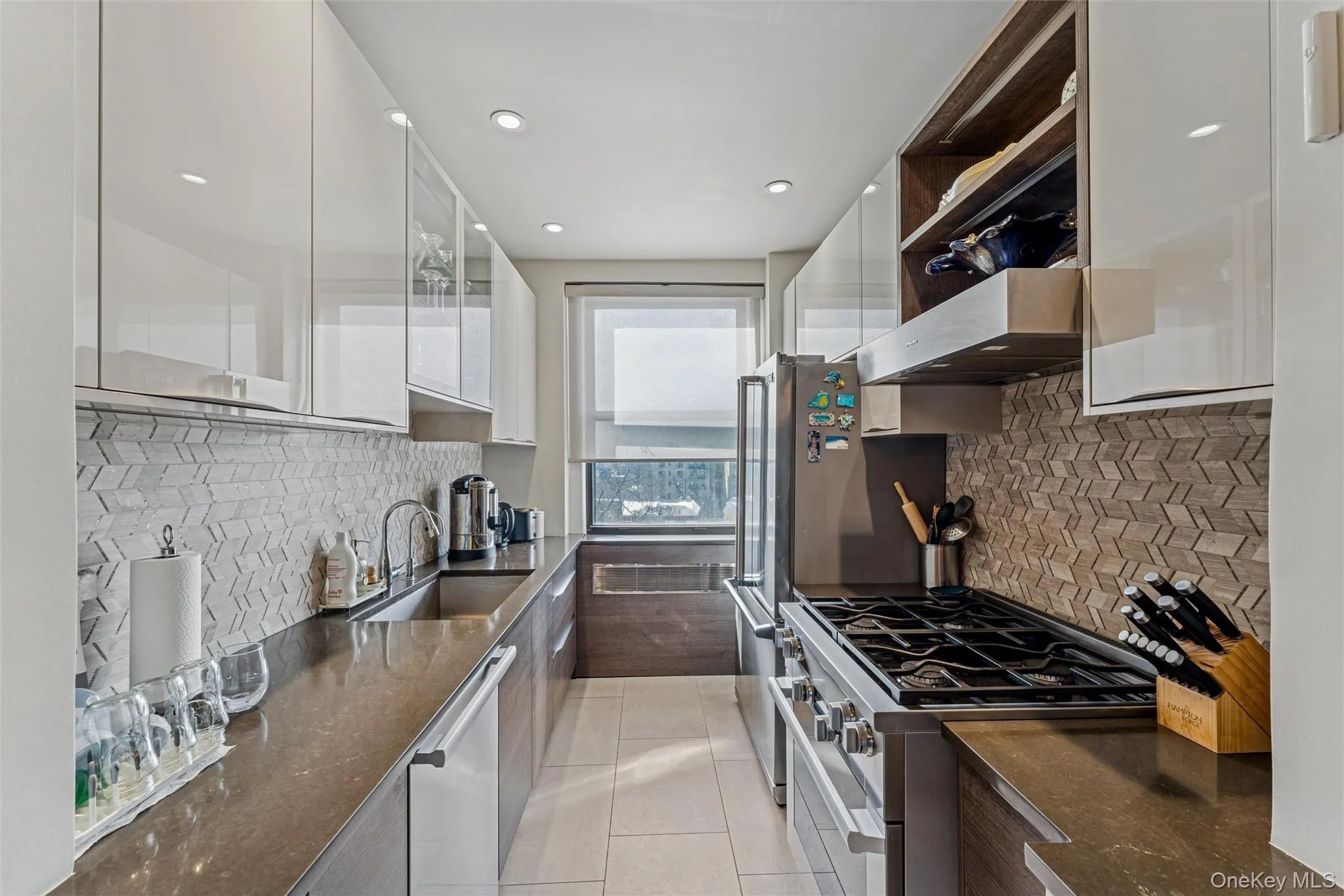 84-51 Beverly Road, New York, NY, 1 Bedroom Bedrooms, 5 Rooms Rooms,1 BathroomBathrooms,Residential,For Rent,Beverly,0,970848 84-51 Beverly Road, New York, NY, 1 Bedroom Bedrooms, 5 Rooms Rooms,1 BathroomBathrooms,Residential,For Rent,Beverly,0,970848