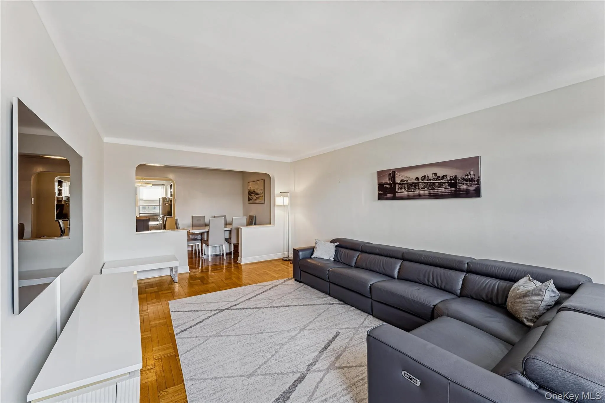 84-51 Beverly Road, New York, NY, 1 Bedroom Bedrooms, 5 Rooms Rooms,1 BathroomBathrooms,Residential,For Rent,Beverly,0,970848 84-51 Beverly Road, New York, NY, 1 Bedroom Bedrooms, 5 Rooms Rooms,1 BathroomBathrooms,Residential,For Rent,Beverly,0,970848