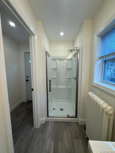 View of 1st floor bathroom View of 1st floor bathroom