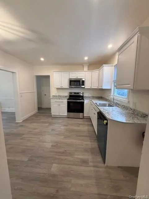 3 Terrace Avenue, White Plains, NY, 4 Bedrooms Bedrooms, 8 Rooms Rooms,2 BathroomsBathrooms,Residential Lease,For Rent,Terrace,0,970851 3 Terrace Avenue, White Plains, NY, 4 Bedrooms Bedrooms, 8 Rooms Rooms,2 BathroomsBathrooms,Residential Lease,For Rent,Terrace,0,970851