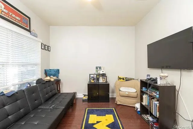 31 Barley Lane, Brookhaven, NY, 2 Bedrooms Bedrooms, 5 Rooms Rooms,1 BathroomBathrooms,Residential,For Rent,Barley,0,970853 31 Barley Lane, Brookhaven, NY, 2 Bedrooms Bedrooms, 5 Rooms Rooms,1 BathroomBathrooms,Residential,For Rent,Barley,0,970853