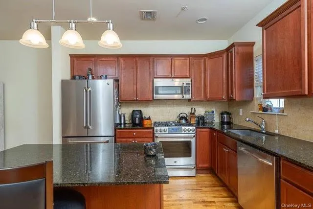 31 Barley Lane, Brookhaven, NY, 2 Bedrooms Bedrooms, 5 Rooms Rooms,1 BathroomBathrooms,Residential,For Rent,Barley,0,970853 31 Barley Lane, Brookhaven, NY, 2 Bedrooms Bedrooms, 5 Rooms Rooms,1 BathroomBathrooms,Residential,For Rent,Barley,0,970853
