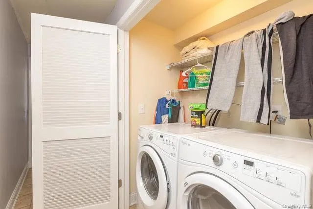 31 Barley Lane, Brookhaven, NY, 2 Bedrooms Bedrooms, 5 Rooms Rooms,1 BathroomBathrooms,Residential,For Rent,Barley,0,970853 31 Barley Lane, Brookhaven, NY, 2 Bedrooms Bedrooms, 5 Rooms Rooms,1 BathroomBathrooms,Residential,For Rent,Barley,0,970853
