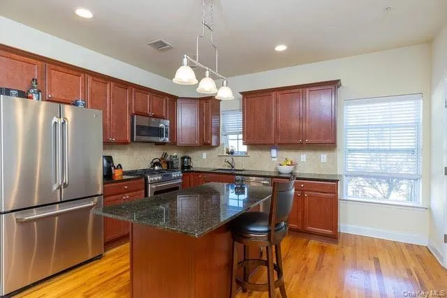 31 Barley Lane, Brookhaven, NY, 2 Bedrooms Bedrooms, 5 Rooms Rooms,1 BathroomBathrooms,Residential,For Rent,Barley,0,970853 31 Barley Lane, Brookhaven, NY, 2 Bedrooms Bedrooms, 5 Rooms Rooms,1 BathroomBathrooms,Residential,For Rent,Barley,0,970853