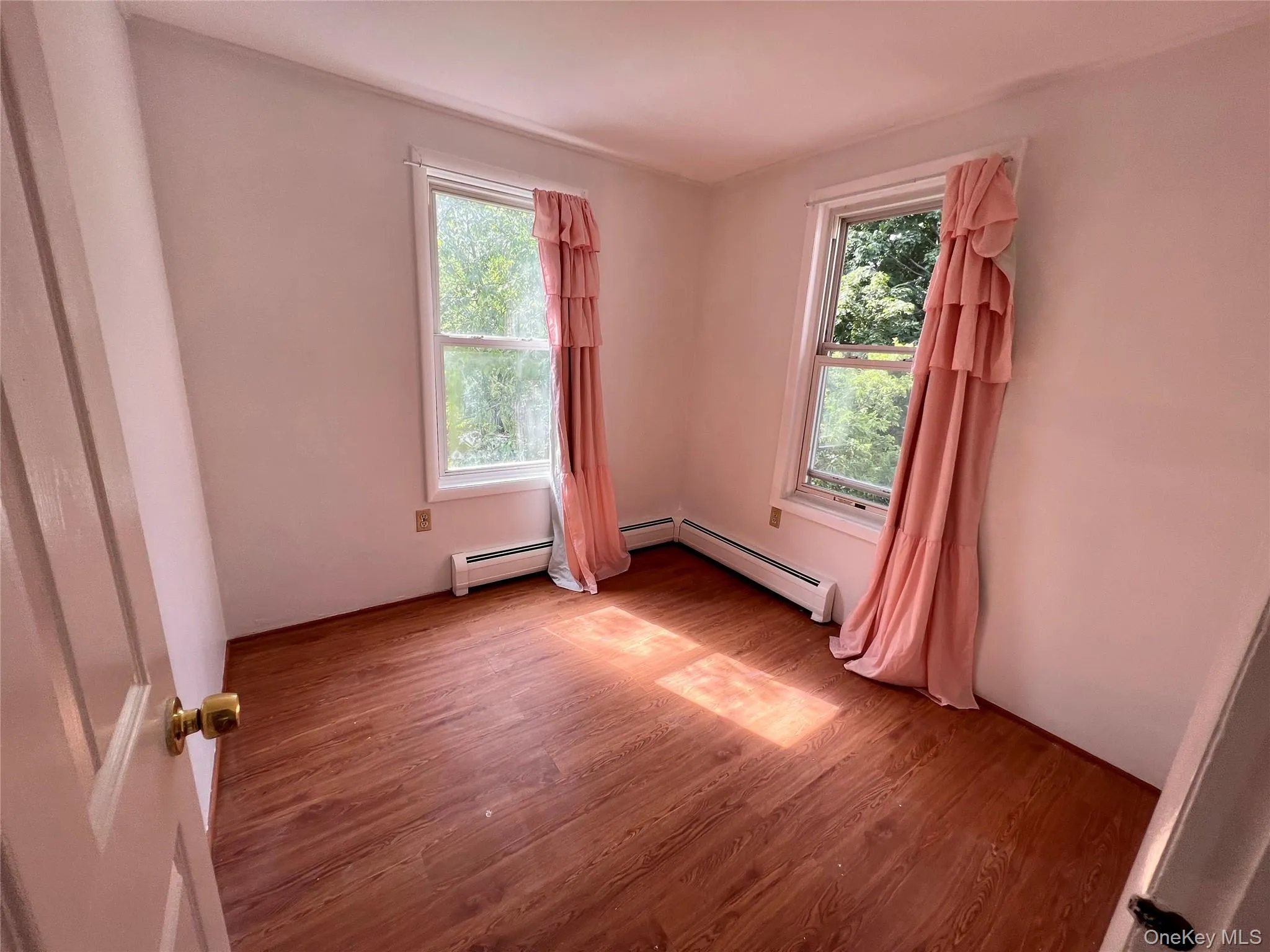 496 Mountainview Avenue, Clarkstown, NY, 2 Bedrooms Bedrooms, 4 Rooms Rooms,1 BathroomBathrooms,Residential Lease,For Rent,Mountainview,0,970857 496 Mountainview Avenue, Clarkstown, NY, 2 Bedrooms Bedrooms, 4 Rooms Rooms,1 BathroomBathrooms,Residential Lease,For Rent,Mountainview,0,970857