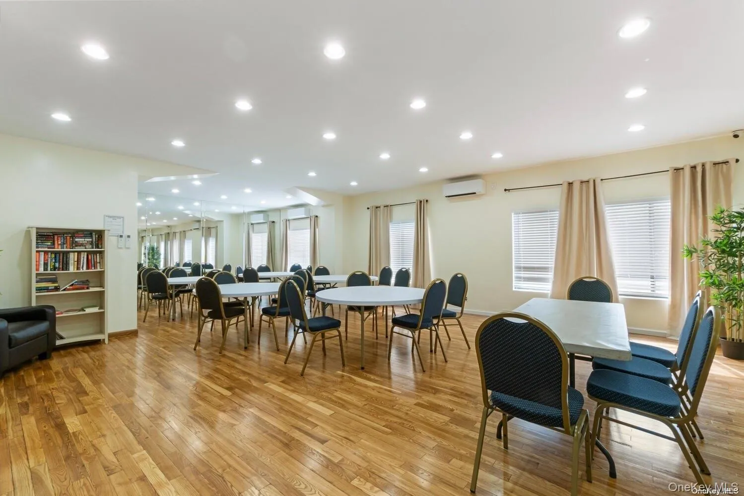 25-40 Shore Boulevard, New York, NY, 2 Bedrooms Bedrooms, 3 Rooms Rooms,2 BathroomsBathrooms,Residential Lease,For Rent,Shore,0,970858 25-40 Shore Boulevard, New York, NY, 2 Bedrooms Bedrooms, 3 Rooms Rooms,2 BathroomsBathrooms,Residential Lease,For Rent,Shore,0,970858