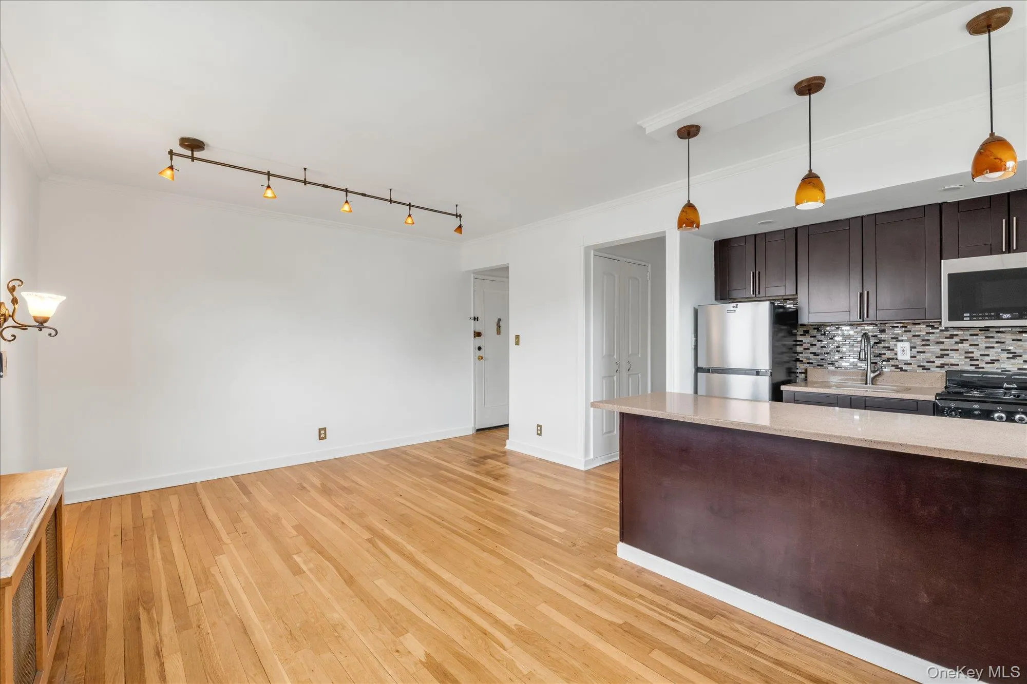Entry to Living/Dining/Kitchen Entry to Living/Dining/Kitchen