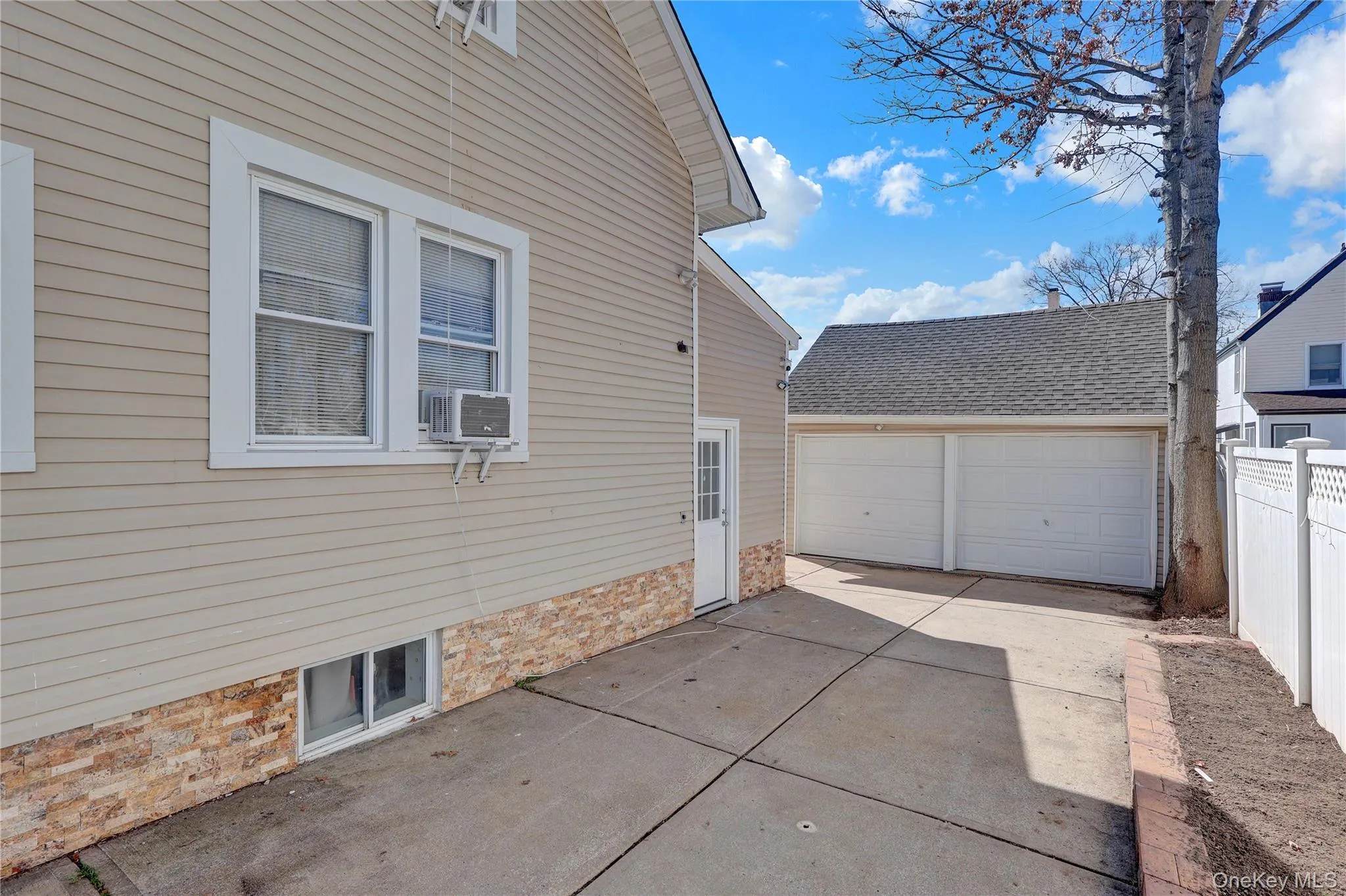 26 Hilbert Street, Hempstead, NY, 4 Bedrooms Bedrooms, 9 Rooms Rooms,4 BathroomsBathrooms,Residential Sale,For Rent,Hilbert,0,970880 26 Hilbert Street, Hempstead, NY, 4 Bedrooms Bedrooms, 9 Rooms Rooms,4 BathroomsBathrooms,Residential Sale,For Rent,Hilbert,0,970880
