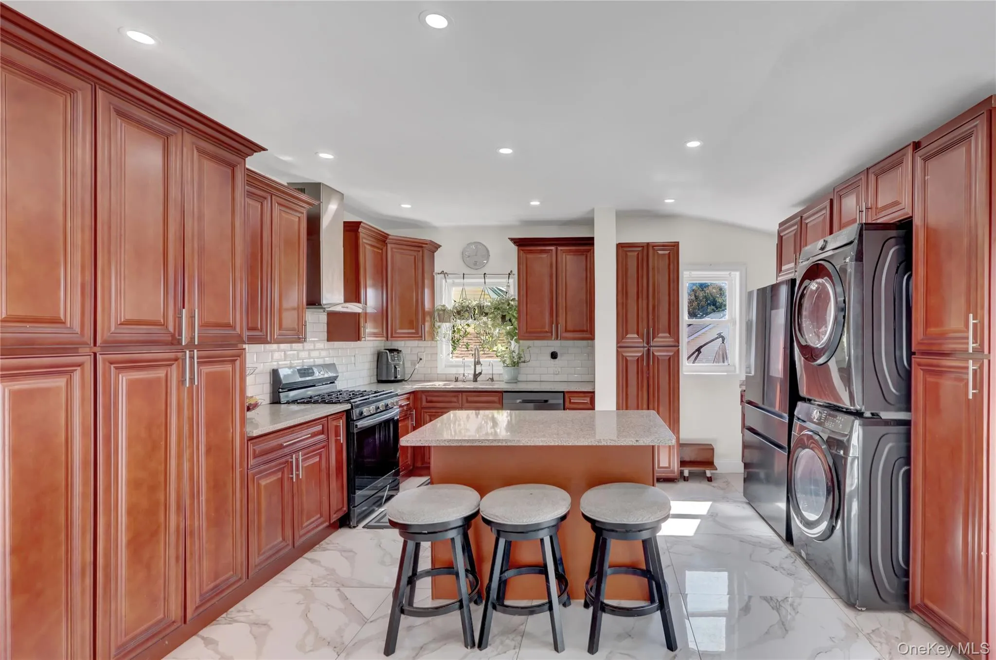 26 Hilbert Street, Hempstead, NY, 4 Bedrooms Bedrooms, 9 Rooms Rooms,4 BathroomsBathrooms,Residential Sale,For Rent,Hilbert,0,970880 26 Hilbert Street, Hempstead, NY, 4 Bedrooms Bedrooms, 9 Rooms Rooms,4 BathroomsBathrooms,Residential Sale,For Rent,Hilbert,0,970880