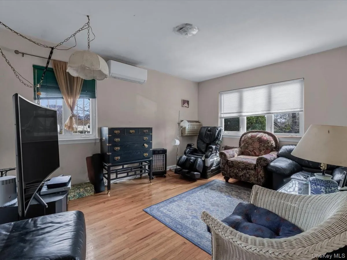 82-04 141st Street, New York, NY, 3 Bedrooms Bedrooms, 10 Rooms Rooms,3 BathroomsBathrooms,Residential,For Rent,141st,0,970882 82-04 141st Street, New York, NY, 3 Bedrooms Bedrooms, 10 Rooms Rooms,3 BathroomsBathrooms,Residential,For Rent,141st,0,970882