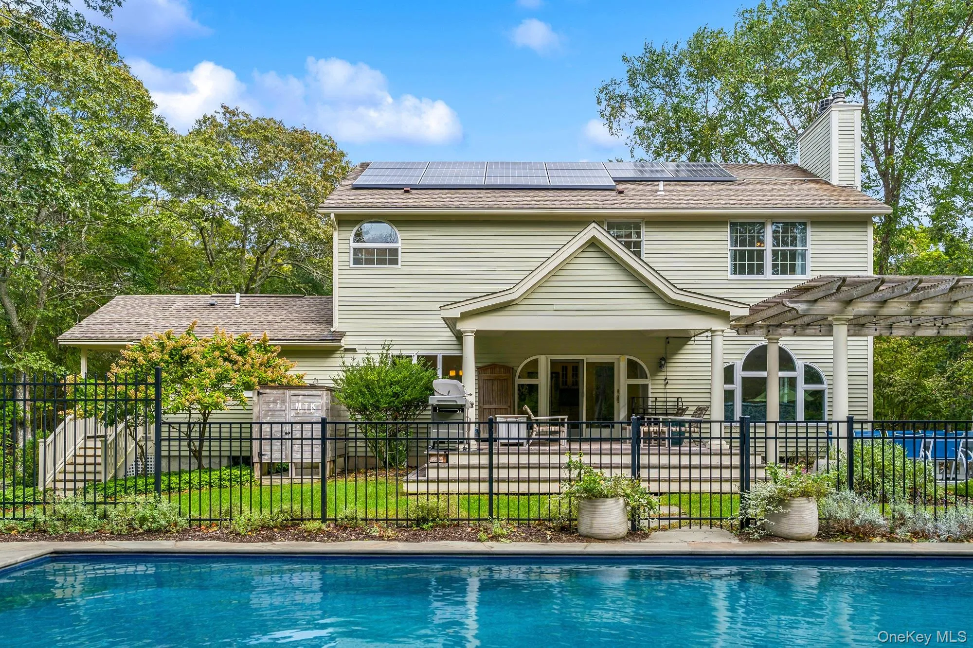 51 Davis Drive, East Hampton, NY, 4 Bedrooms Bedrooms, 9 Rooms Rooms,3 BathroomsBathrooms,Residential Sale,For Rent,Davis,0,970896 51 Davis Drive, East Hampton, NY, 4 Bedrooms Bedrooms, 9 Rooms Rooms,3 BathroomsBathrooms,Residential Sale,For Rent,Davis,0,970896