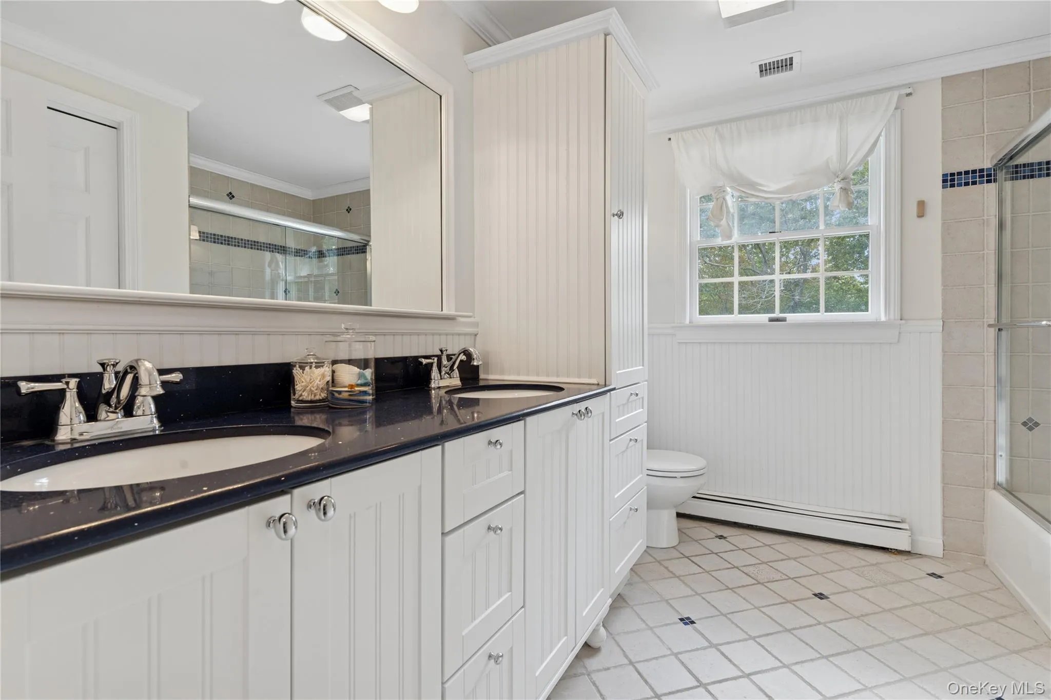 51 Davis Drive, East Hampton, NY, 4 Bedrooms Bedrooms, 9 Rooms Rooms,3 BathroomsBathrooms,Residential Sale,For Rent,Davis,0,970896 51 Davis Drive, East Hampton, NY, 4 Bedrooms Bedrooms, 9 Rooms Rooms,3 BathroomsBathrooms,Residential Sale,For Rent,Davis,0,970896