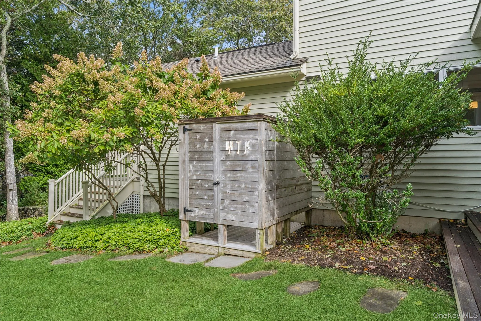 51 Davis Drive, East Hampton, NY, 4 Bedrooms Bedrooms, 9 Rooms Rooms,3 BathroomsBathrooms,Residential Sale,For Rent,Davis,0,970896 51 Davis Drive, East Hampton, NY, 4 Bedrooms Bedrooms, 9 Rooms Rooms,3 BathroomsBathrooms,Residential Sale,For Rent,Davis,0,970896