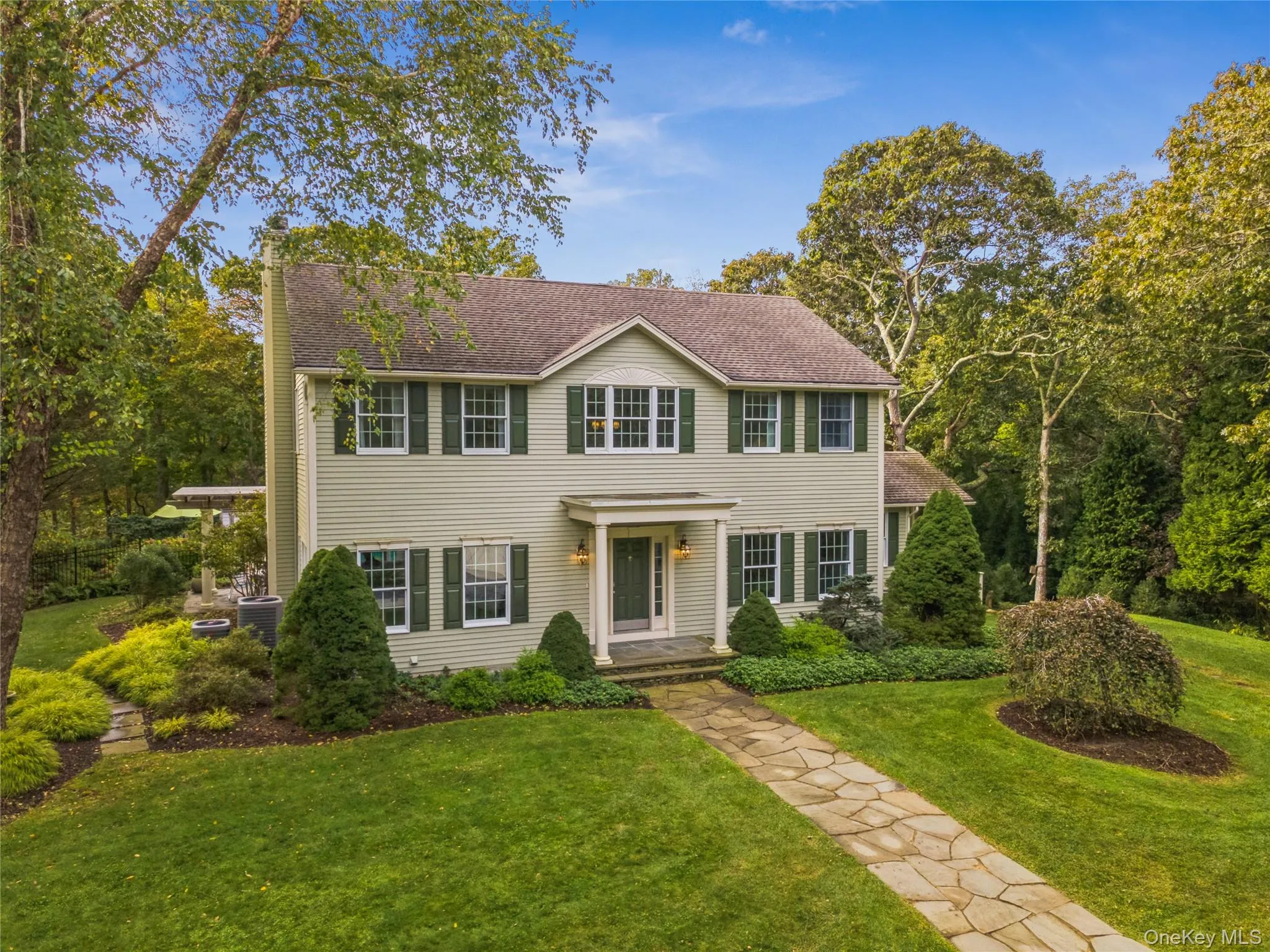 51 Davis Drive, East Hampton, NY, 4 Bedrooms Bedrooms, 9 Rooms Rooms,3 BathroomsBathrooms,Residential Sale,For Rent,Davis,0,970896 51 Davis Drive, East Hampton, NY, 4 Bedrooms Bedrooms, 9 Rooms Rooms,3 BathroomsBathrooms,Residential Sale,For Rent,Davis,0,970896