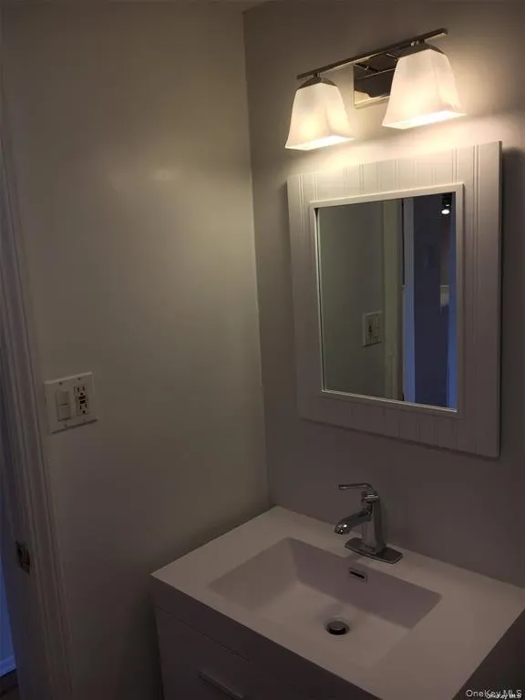 41-60 Little Neck Parkway, New York, NY, 2 Bedrooms Bedrooms, 5 Rooms Rooms,2 BathroomsBathrooms,Residential Lease,For Rent,Little Neck,0,970909 41-60 Little Neck Parkway, New York, NY, 2 Bedrooms Bedrooms, 5 Rooms Rooms,2 BathroomsBathrooms,Residential Lease,For Rent,Little Neck,0,970909