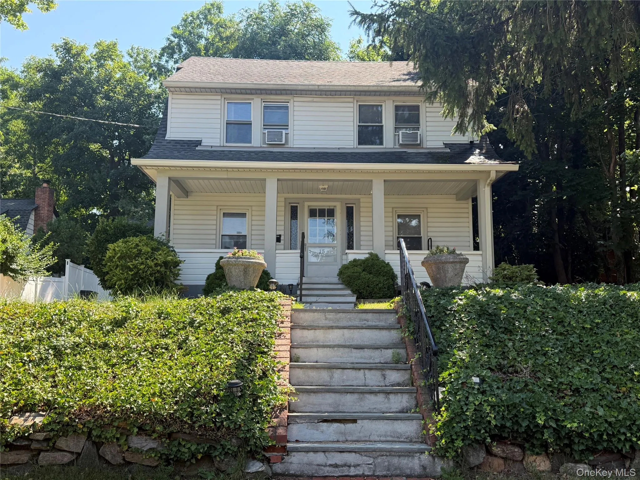 15 Maple Grove Street, North Hempstead, NY, 4 Bedrooms Bedrooms, 8 Rooms Rooms,2 BathroomsBathrooms,Residential Lease,For Rent,Maple Grove,0,970913 15 Maple Grove Street, North Hempstead, NY, 4 Bedrooms Bedrooms, 8 Rooms Rooms,2 BathroomsBathrooms,Residential Lease,For Rent,Maple Grove,0,970913