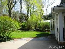 15 Maple Grove Street, North Hempstead, NY, 4 Bedrooms Bedrooms, 8 Rooms Rooms,2 BathroomsBathrooms,Residential Lease,For Rent,Maple Grove,0,970913 15 Maple Grove Street, North Hempstead, NY, 4 Bedrooms Bedrooms, 8 Rooms Rooms,2 BathroomsBathrooms,Residential Lease,For Rent,Maple Grove,0,970913