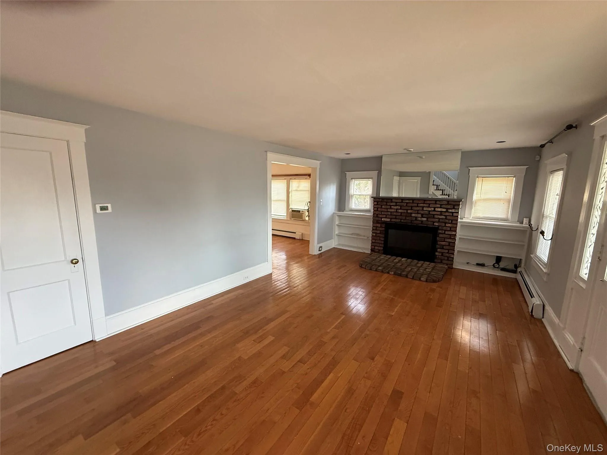 15 Maple Grove Street, North Hempstead, NY, 4 Bedrooms Bedrooms, 8 Rooms Rooms,2 BathroomsBathrooms,Residential Lease,For Rent,Maple Grove,0,970913 15 Maple Grove Street, North Hempstead, NY, 4 Bedrooms Bedrooms, 8 Rooms Rooms,2 BathroomsBathrooms,Residential Lease,For Rent,Maple Grove,0,970913