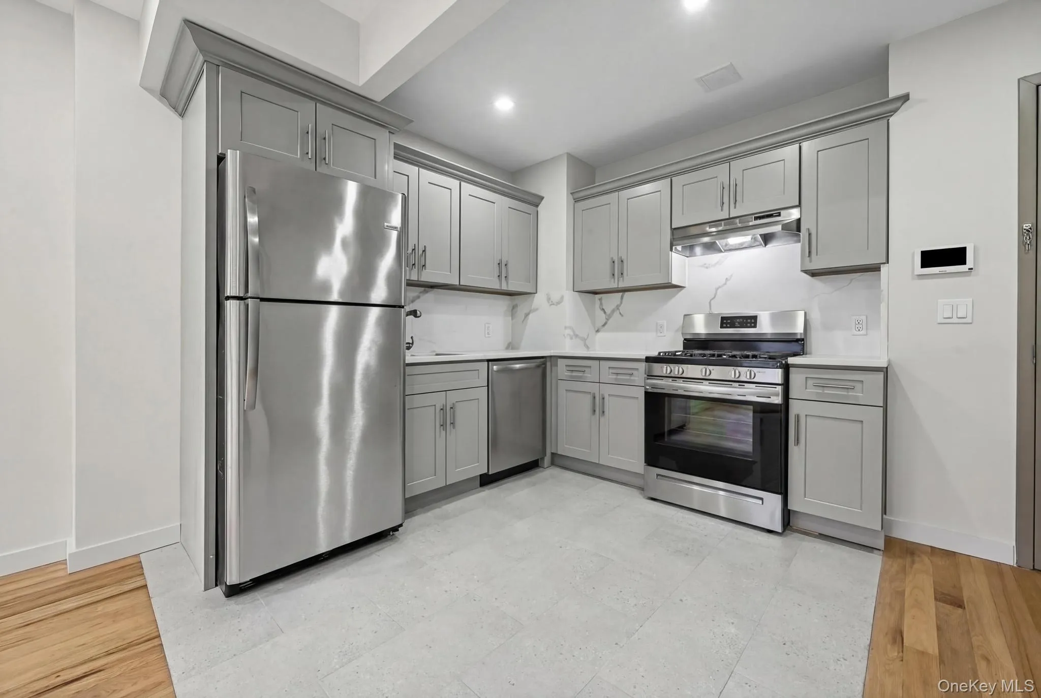 444 Graham Avenue, New York, NY, 1 Room Rooms,1 BathroomBathrooms,Residential Lease,For Rent,Graham,0,970914 444 Graham Avenue, New York, NY, 1 Room Rooms,1 BathroomBathrooms,Residential Lease,For Rent,Graham,0,970914