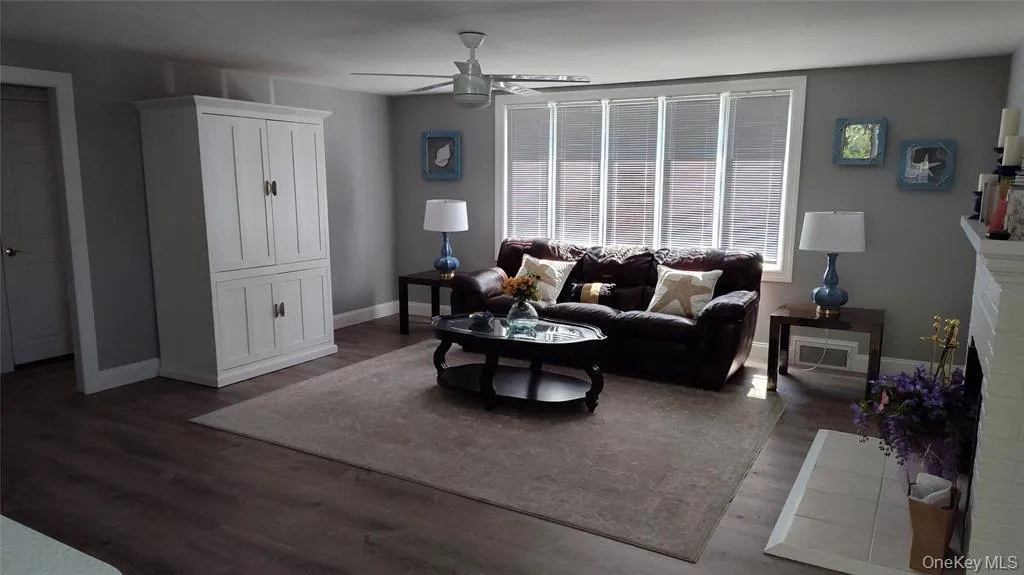 1 Washington Avenue, Southampton, NY, 1 Bedroom Bedrooms, 4 Rooms Rooms,1 BathroomBathrooms,Residential Lease,For Rent,Washington,0,970933 1 Washington Avenue, Southampton, NY, 1 Bedroom Bedrooms, 4 Rooms Rooms,1 BathroomBathrooms,Residential Lease,For Rent,Washington,0,970933