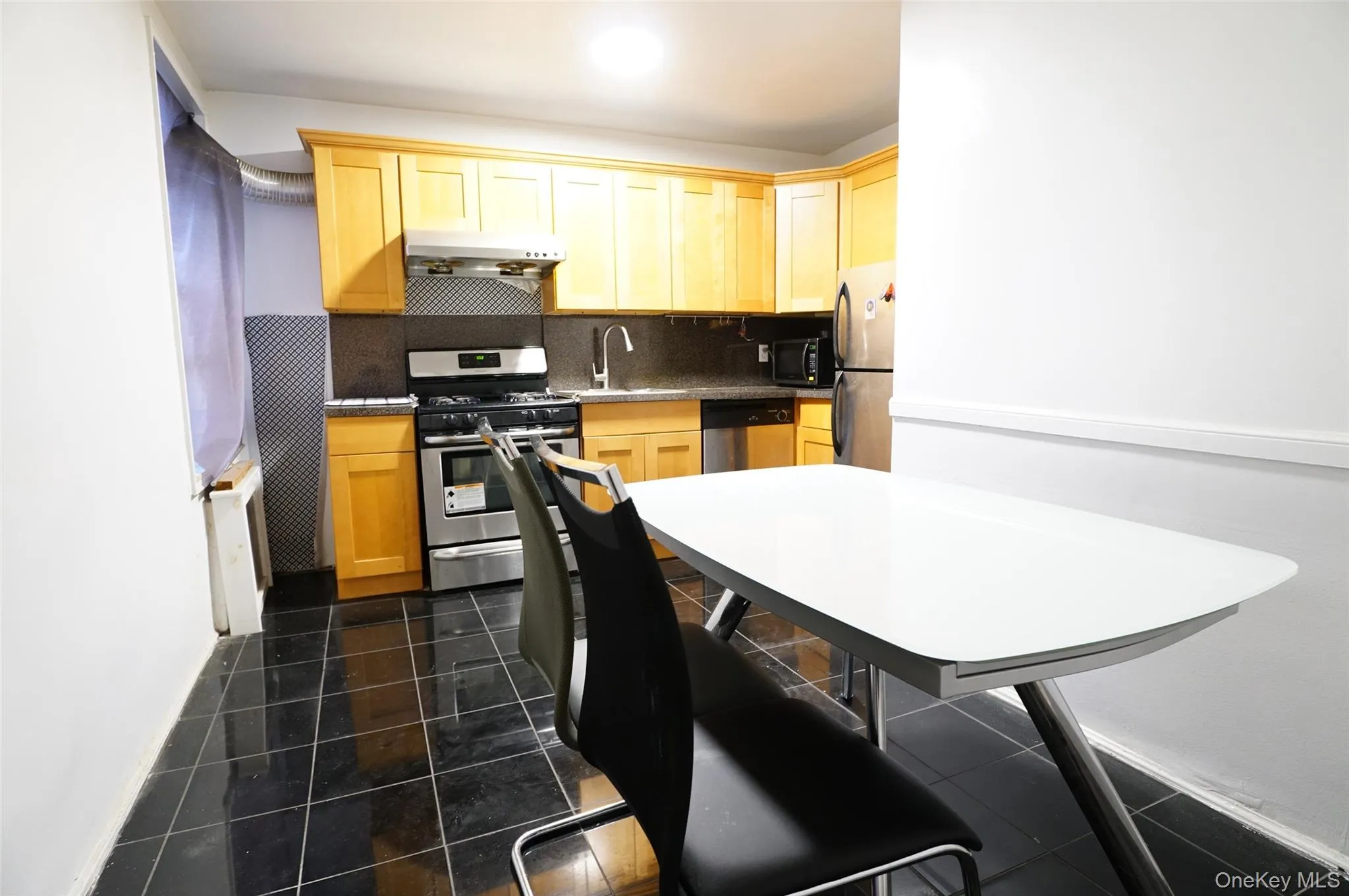 65-10 108 Street, New York, NY, 1 Bedroom Bedrooms, 3 Rooms Rooms,1 BathroomBathrooms,Residential Sale,For Rent,108,0,970938 65-10 108 Street, New York, NY, 1 Bedroom Bedrooms, 3 Rooms Rooms,1 BathroomBathrooms,Residential Sale,For Rent,108,0,970938