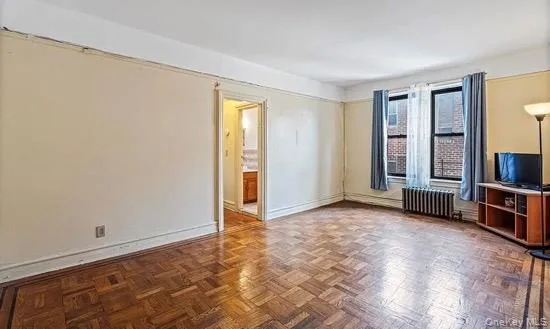 15517 Sanford Avenue, New York, NY, 1 Bedroom Bedrooms, 3 Rooms Rooms,1 BathroomBathrooms,Residential Sale,For Rent,Sanford,0,970951 15517 Sanford Avenue, New York, NY, 1 Bedroom Bedrooms, 3 Rooms Rooms,1 BathroomBathrooms,Residential Sale,For Rent,Sanford,0,970951