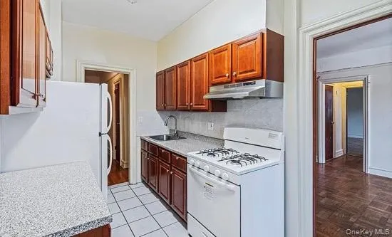 15517 Sanford Avenue, New York, NY, 1 Bedroom Bedrooms, 3 Rooms Rooms,1 BathroomBathrooms,Residential Sale,For Rent,Sanford,0,970951 15517 Sanford Avenue, New York, NY, 1 Bedroom Bedrooms, 3 Rooms Rooms,1 BathroomBathrooms,Residential Sale,For Rent,Sanford,0,970951