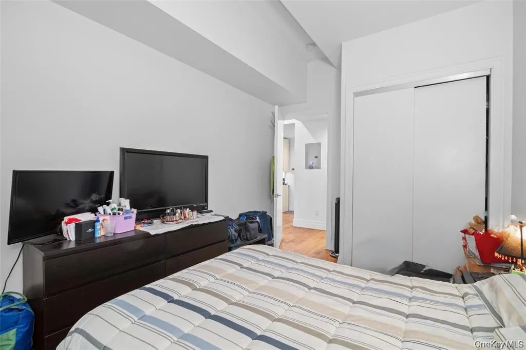 850 Metropolitan Avenue, New York, NY, 1 Bedroom Bedrooms, 3 Rooms Rooms,1 BathroomBathrooms,Residential,For Rent,Metropolitan,0,970959 850 Metropolitan Avenue, New York, NY, 1 Bedroom Bedrooms, 3 Rooms Rooms,1 BathroomBathrooms,Residential,For Rent,Metropolitan,0,970959