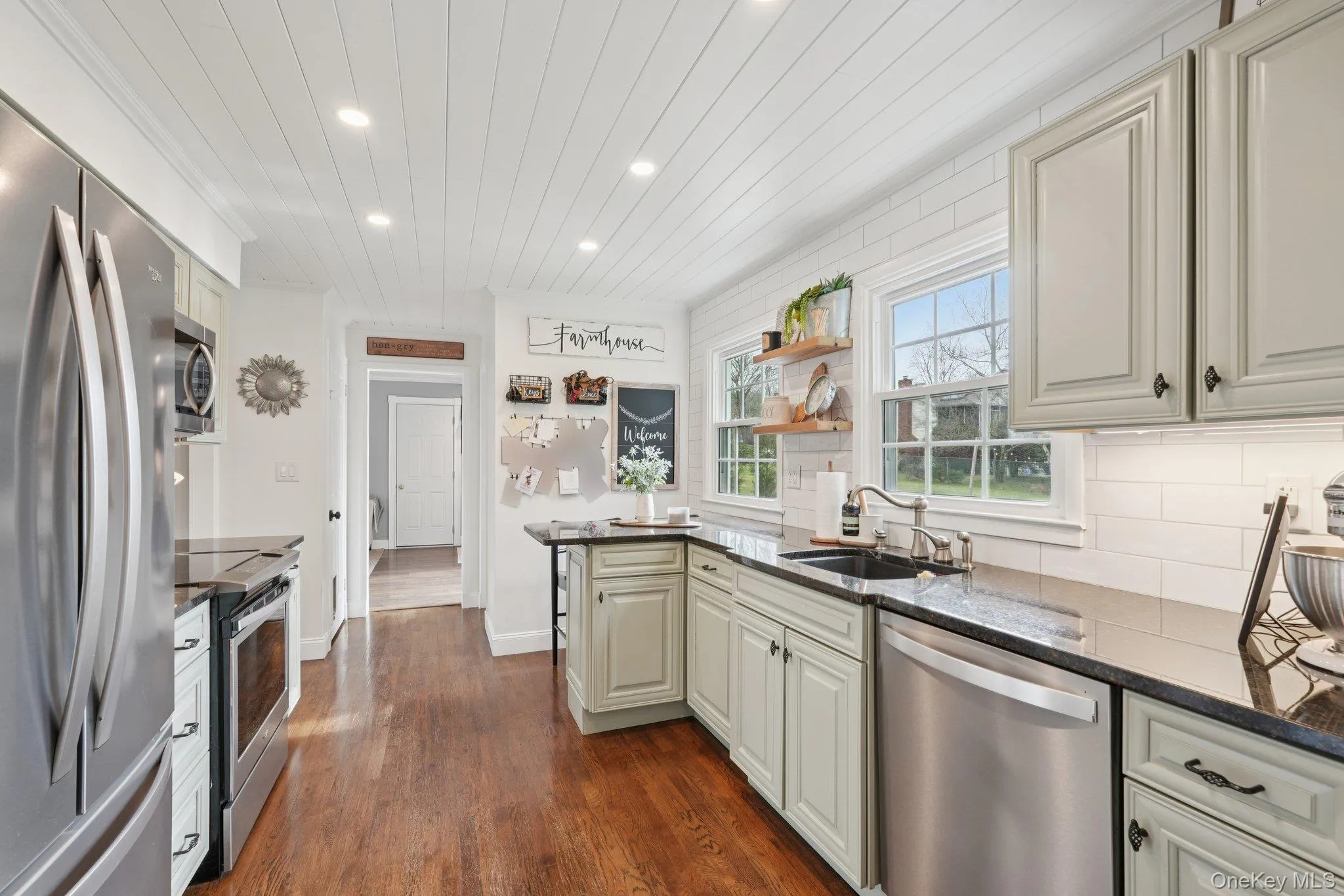 29 Lexington Avenue, Woodbury, NY, 3 Bedrooms Bedrooms, 7 Rooms Rooms,1 BathroomBathrooms,Residential Sale,For Rent,Lexington,0,970964 29 Lexington Avenue, Woodbury, NY, 3 Bedrooms Bedrooms, 7 Rooms Rooms,1 BathroomBathrooms,Residential Sale,For Rent,Lexington,0,970964