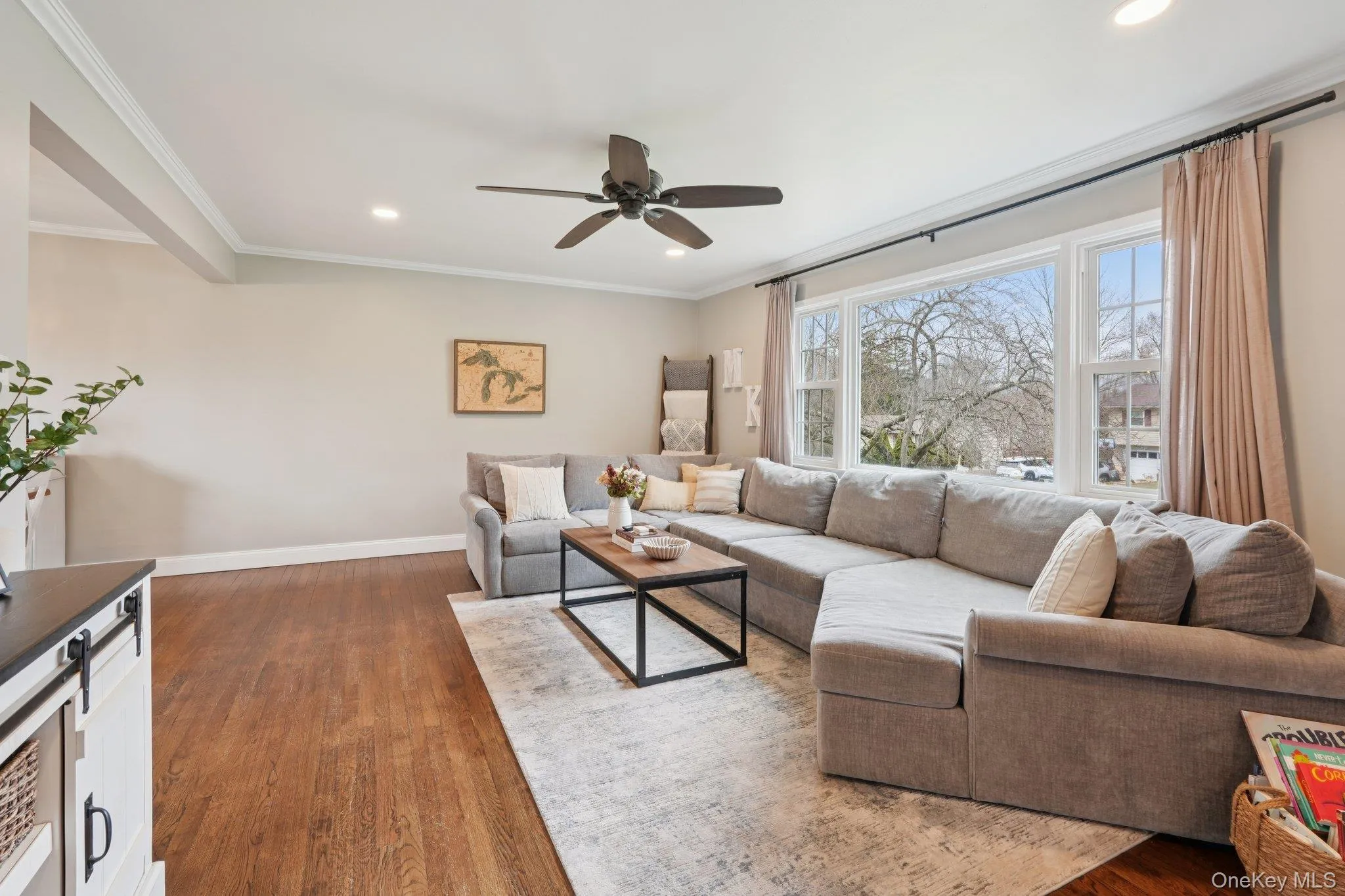 29 Lexington Avenue, Woodbury, NY, 3 Bedrooms Bedrooms, 7 Rooms Rooms,1 BathroomBathrooms,Residential Sale,For Rent,Lexington,0,970964 29 Lexington Avenue, Woodbury, NY, 3 Bedrooms Bedrooms, 7 Rooms Rooms,1 BathroomBathrooms,Residential Sale,For Rent,Lexington,0,970964