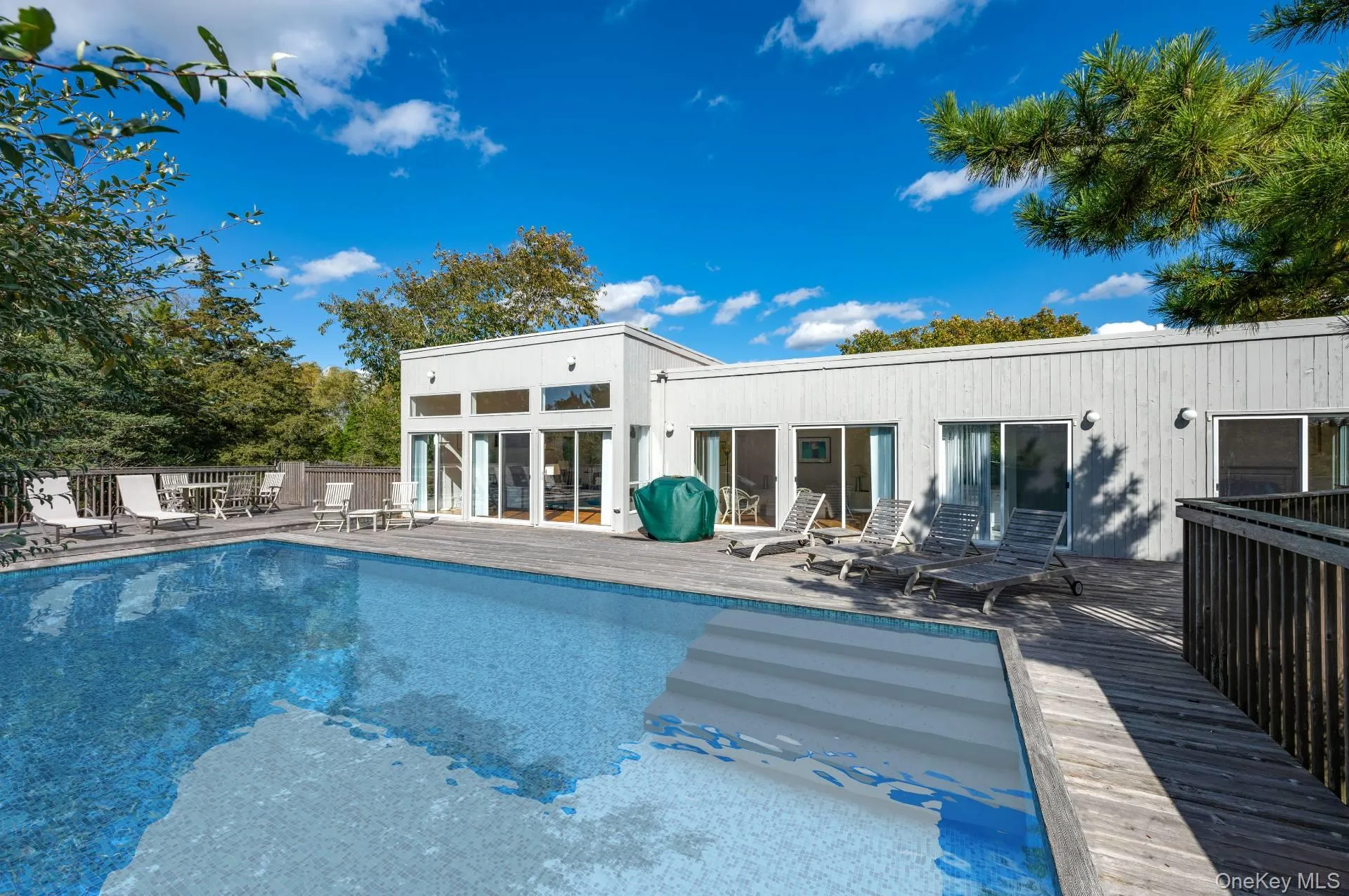 3 Meadow Way, Southampton, NY, 4 Bedrooms Bedrooms, 5 Rooms Rooms,2 BathroomsBathrooms,Residential Lease,For Rent,Meadow,0,970969 3 Meadow Way, Southampton, NY, 4 Bedrooms Bedrooms, 5 Rooms Rooms,2 BathroomsBathrooms,Residential Lease,For Rent,Meadow,0,970969