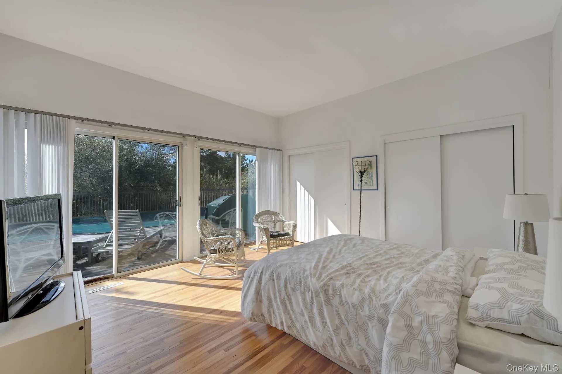 3 Meadow Way, Southampton, NY, 4 Bedrooms Bedrooms, 5 Rooms Rooms,2 BathroomsBathrooms,Residential Lease,For Rent,Meadow,0,970969 3 Meadow Way, Southampton, NY, 4 Bedrooms Bedrooms, 5 Rooms Rooms,2 BathroomsBathrooms,Residential Lease,For Rent,Meadow,0,970969