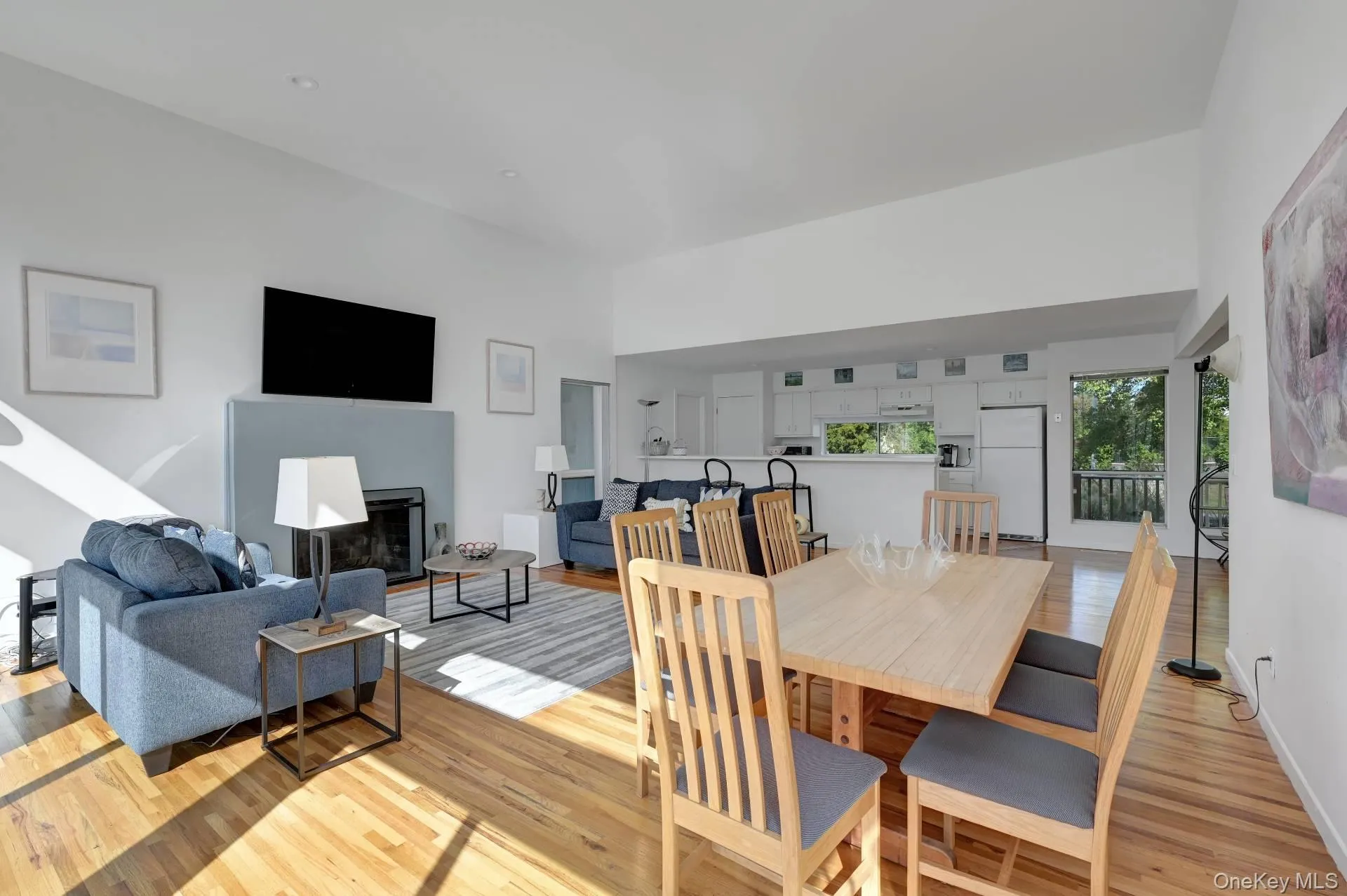 3 Meadow Way, Southampton, NY, 4 Bedrooms Bedrooms, 5 Rooms Rooms,2 BathroomsBathrooms,Residential Lease,For Rent,Meadow,0,970969 3 Meadow Way, Southampton, NY, 4 Bedrooms Bedrooms, 5 Rooms Rooms,2 BathroomsBathrooms,Residential Lease,For Rent,Meadow,0,970969