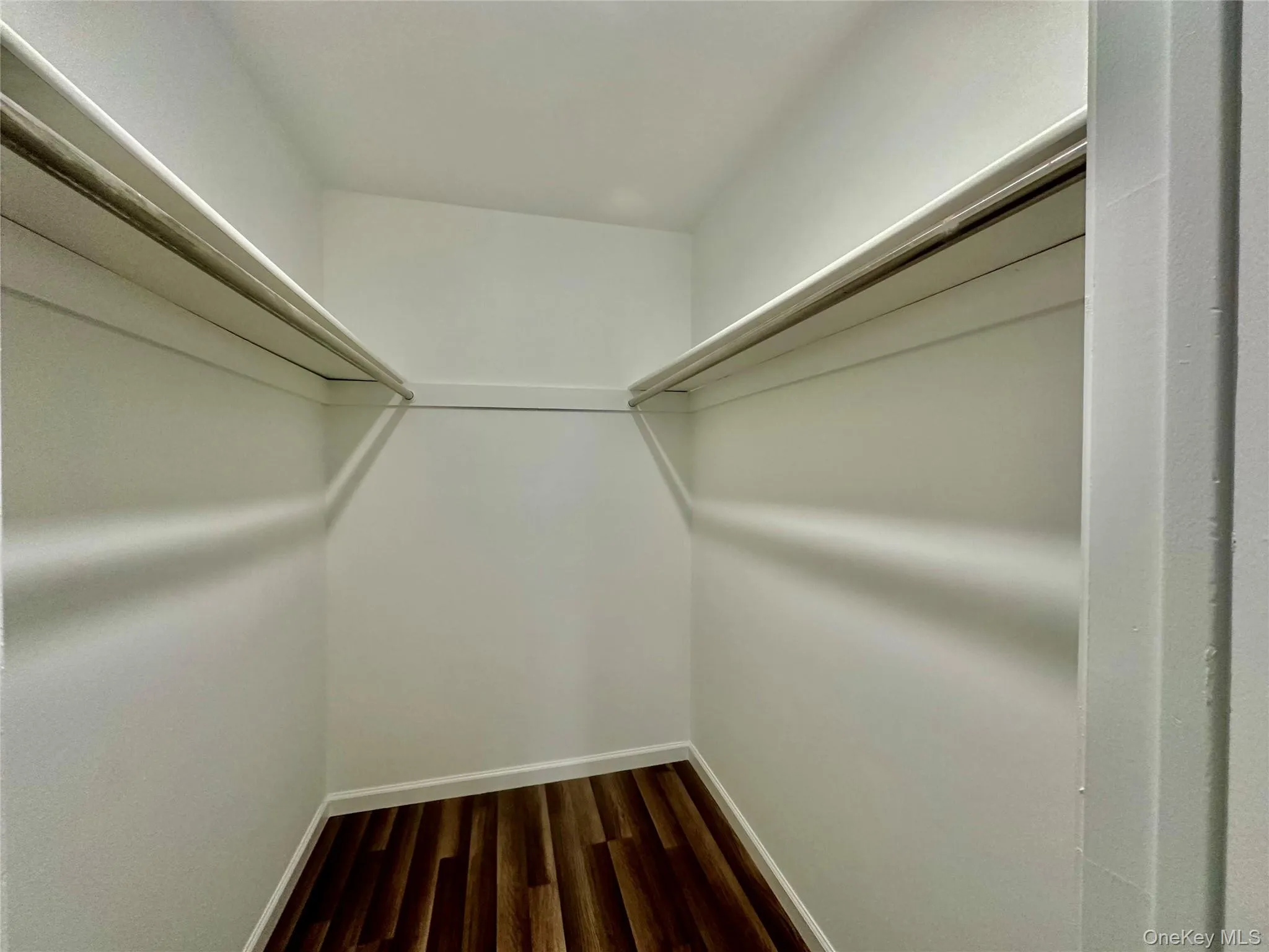 Walk-in Spacious closet in the Primary Bedroom Walk-in Spacious closet in the Primary Bedroom