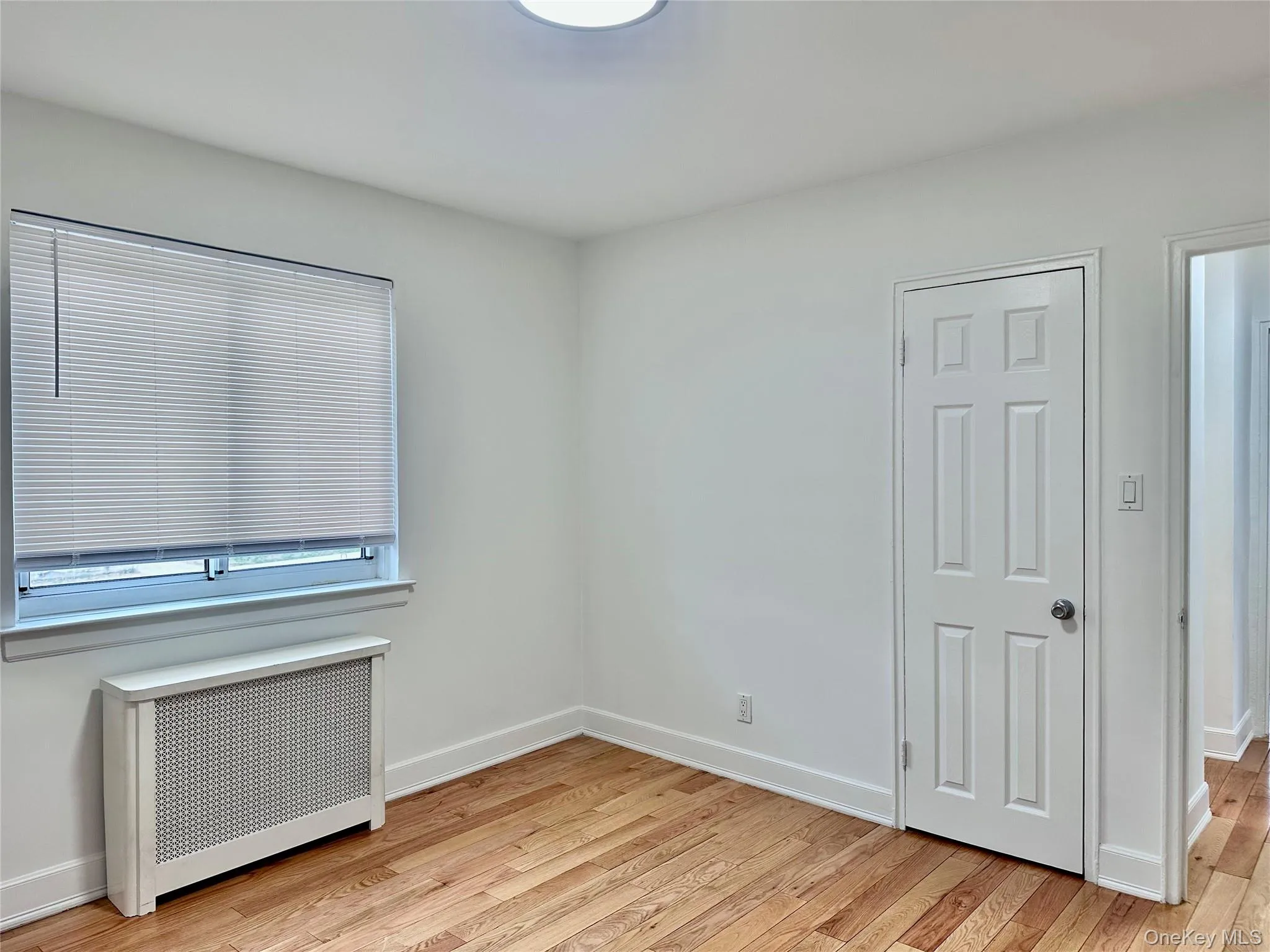 25555 75th Avenue, New York, NY, 2 Bedrooms Bedrooms, 5 Rooms Rooms,1 BathroomBathrooms,Residential Lease,For Rent,75th,0,970980 25555 75th Avenue, New York, NY, 2 Bedrooms Bedrooms, 5 Rooms Rooms,1 BathroomBathrooms,Residential Lease,For Rent,75th,0,970980