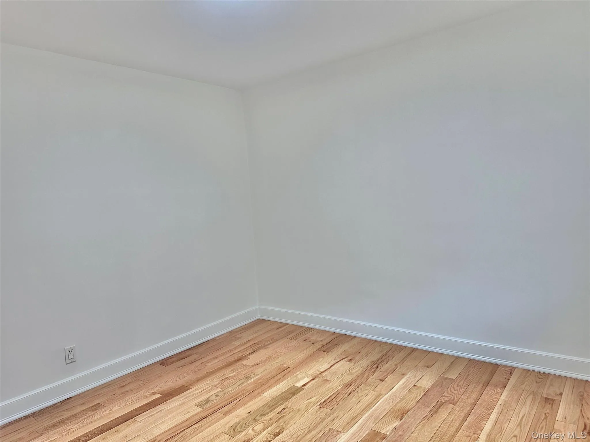 25555 75th Avenue, New York, NY, 2 Bedrooms Bedrooms, 5 Rooms Rooms,1 BathroomBathrooms,Residential Lease,For Rent,75th,0,970980 25555 75th Avenue, New York, NY, 2 Bedrooms Bedrooms, 5 Rooms Rooms,1 BathroomBathrooms,Residential Lease,For Rent,75th,0,970980