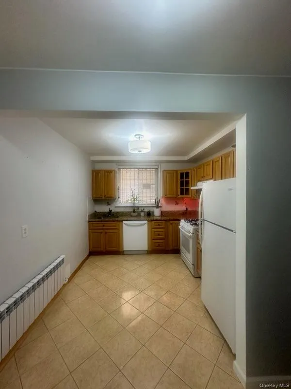2026 Menahan Street, New York, NY, 1 Bedroom Bedrooms, 3 Rooms Rooms,1 BathroomBathrooms,Residential Lease,For Rent,Menahan,0,970982 2026 Menahan Street, New York, NY, 1 Bedroom Bedrooms, 3 Rooms Rooms,1 BathroomBathrooms,Residential Lease,For Rent,Menahan,0,970982