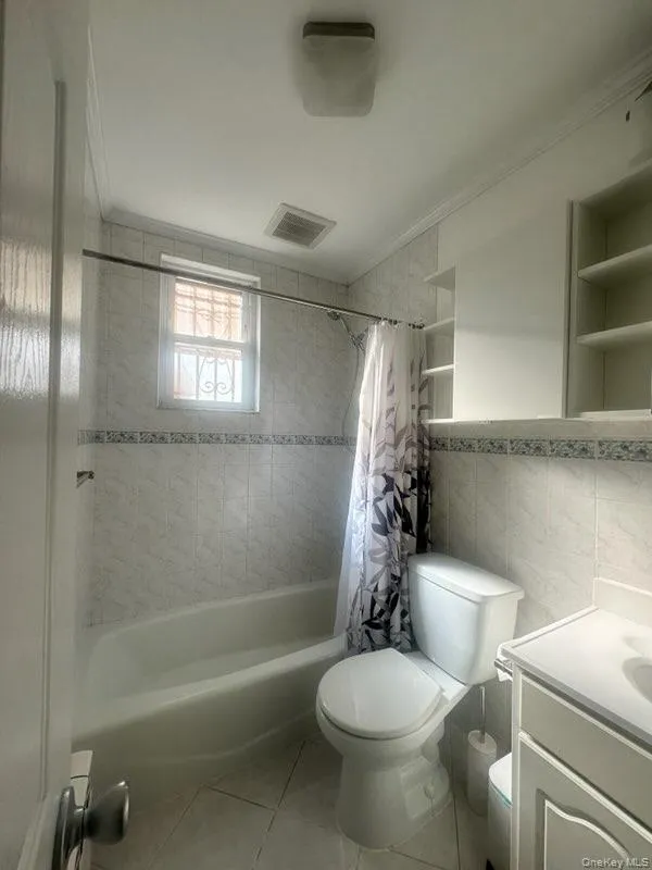 2026 Menahan Street, New York, NY, 1 Bedroom Bedrooms, 3 Rooms Rooms,1 BathroomBathrooms,Residential Lease,For Rent,Menahan,0,970982 2026 Menahan Street, New York, NY, 1 Bedroom Bedrooms, 3 Rooms Rooms,1 BathroomBathrooms,Residential Lease,For Rent,Menahan,0,970982
