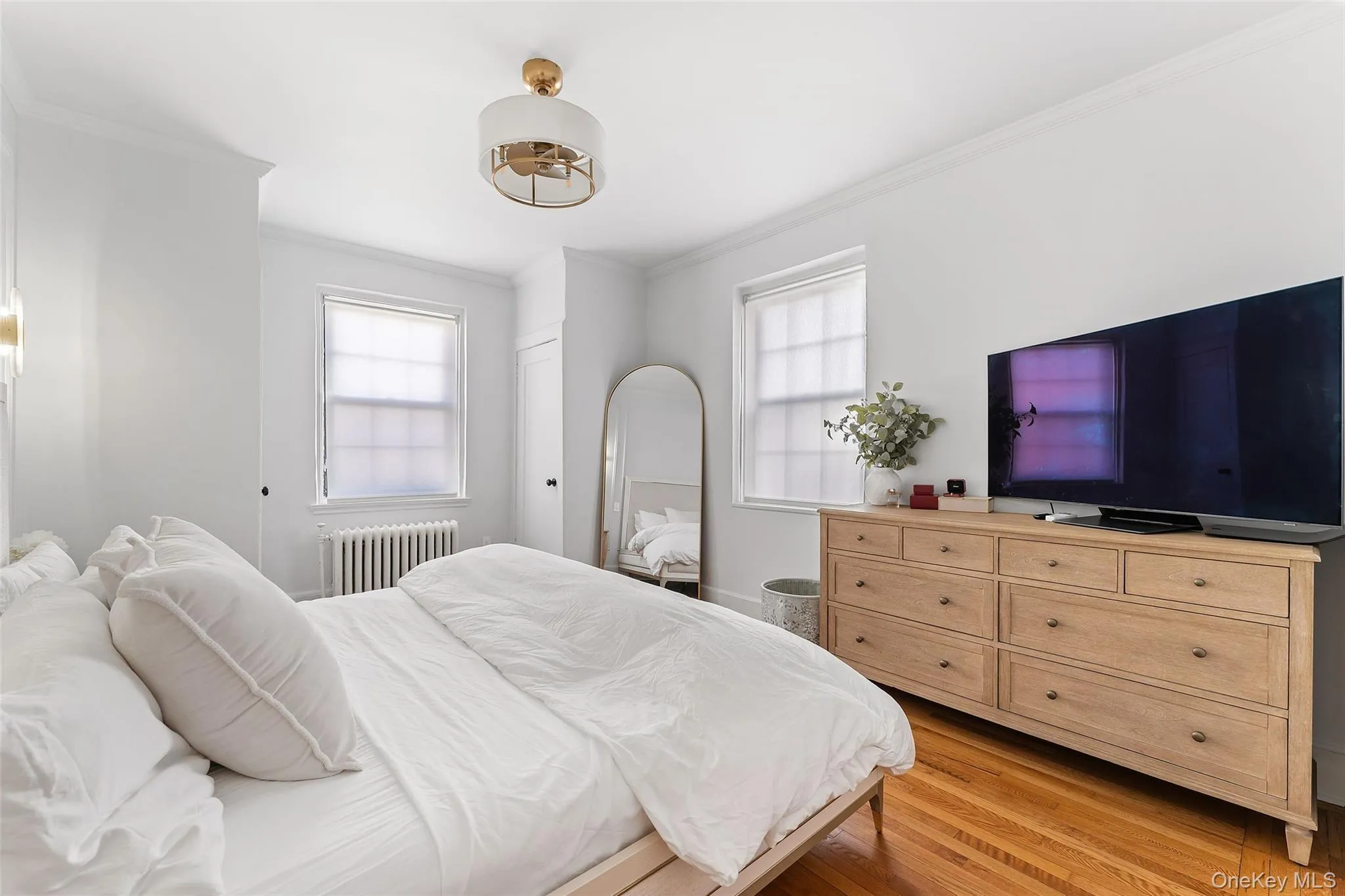 Full bedroom offering 2 closets. Full bedroom offering 2 closets.
