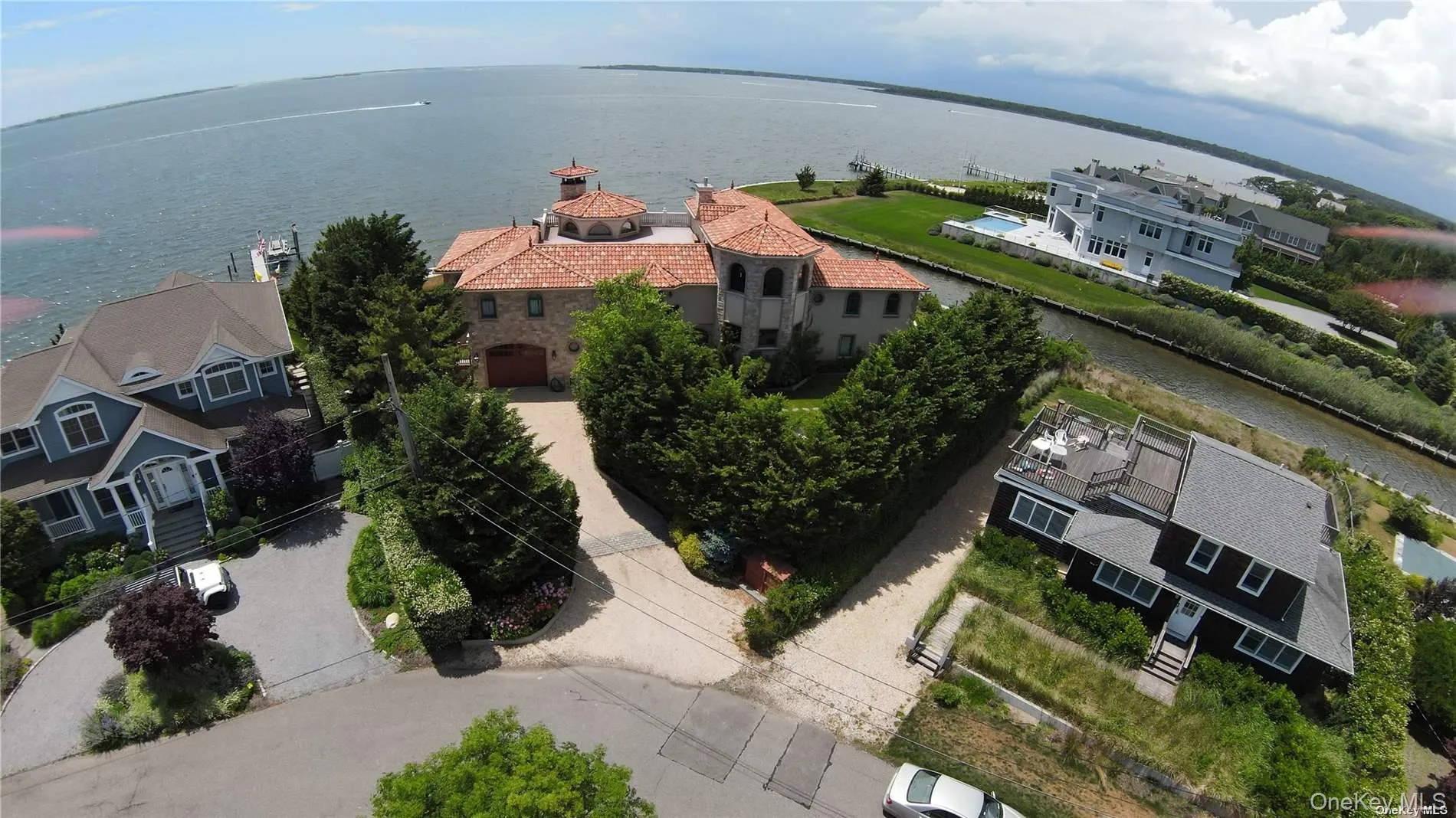 13 Seatuck Lane, Southampton, NY, 3 Bedrooms Bedrooms, 9 Rooms Rooms,4 BathroomsBathrooms,Residential Lease,For Rent,Seatuck,0,971007 13 Seatuck Lane, Southampton, NY, 3 Bedrooms Bedrooms, 9 Rooms Rooms,4 BathroomsBathrooms,Residential Lease,For Rent,Seatuck,0,971007