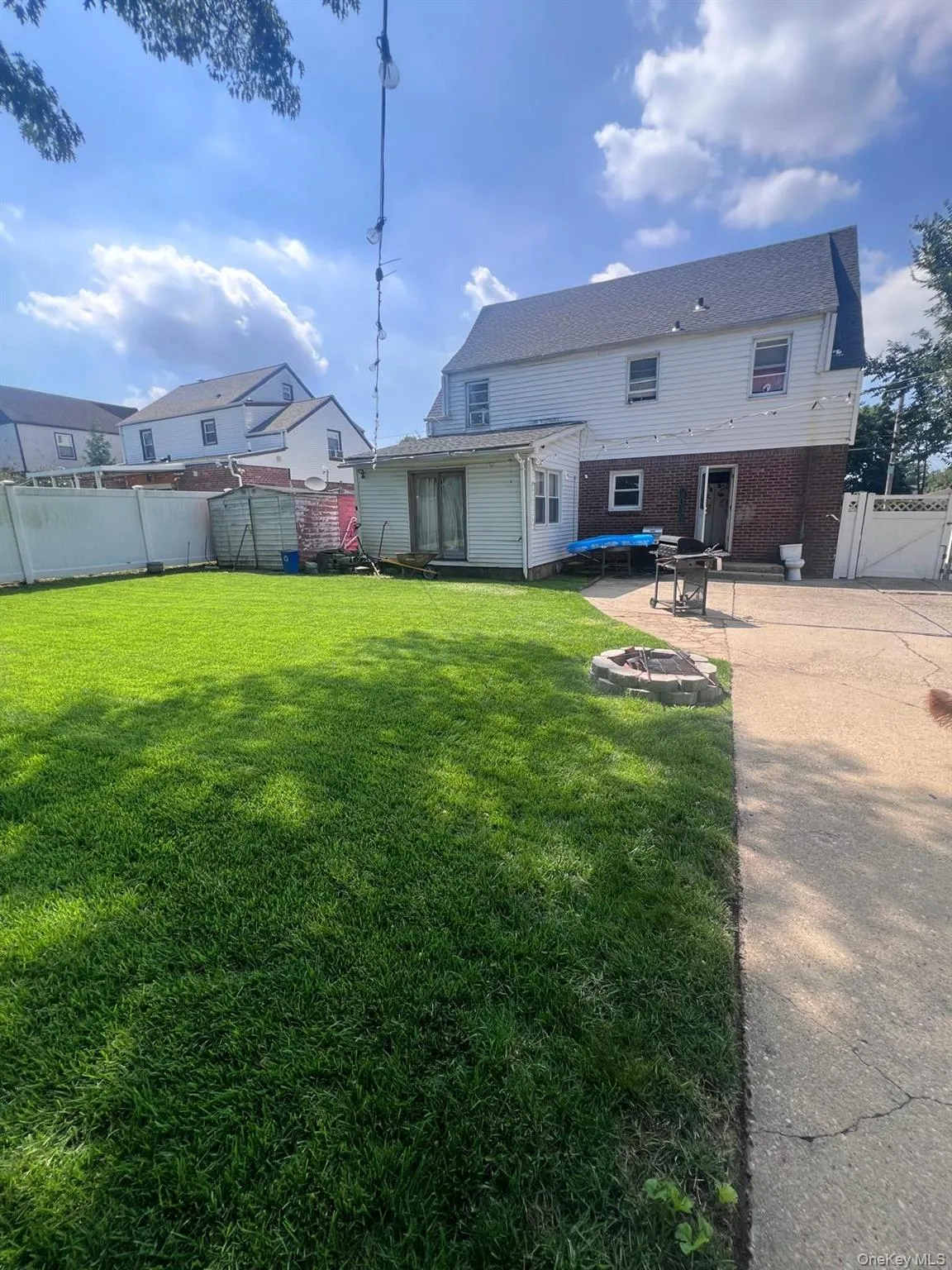 86 Clinton Avenue, Hempstead, NY, 5 Bedrooms Bedrooms, 10 Rooms Rooms,2 BathroomsBathrooms,Residential,For Rent,Clinton,0,971014 86 Clinton Avenue, Hempstead, NY, 5 Bedrooms Bedrooms, 10 Rooms Rooms,2 BathroomsBathrooms,Residential,For Rent,Clinton,0,971014