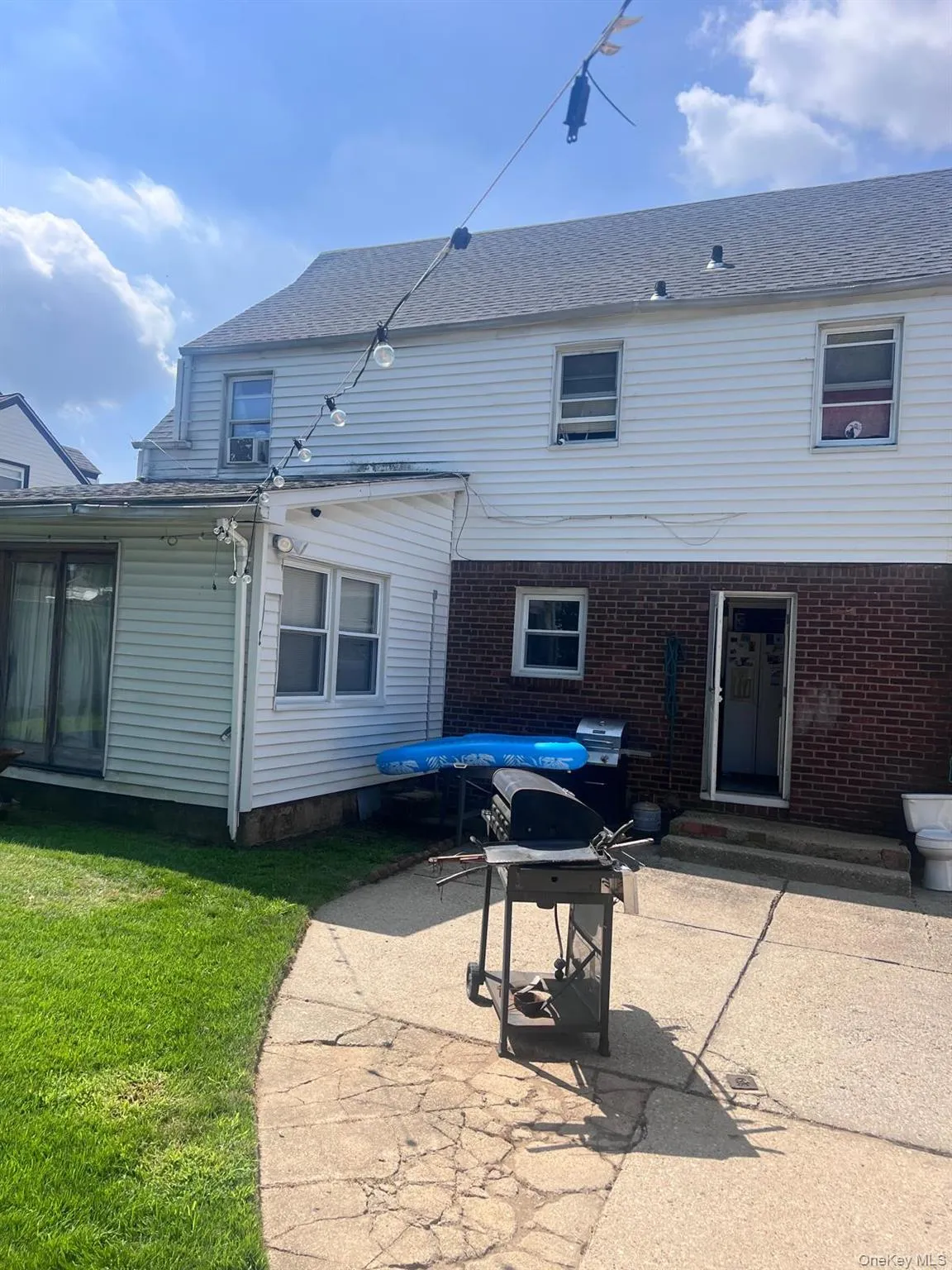 86 Clinton Avenue, Hempstead, NY, 5 Bedrooms Bedrooms, 10 Rooms Rooms,2 BathroomsBathrooms,Residential,For Rent,Clinton,0,971014 86 Clinton Avenue, Hempstead, NY, 5 Bedrooms Bedrooms, 10 Rooms Rooms,2 BathroomsBathrooms,Residential,For Rent,Clinton,0,971014