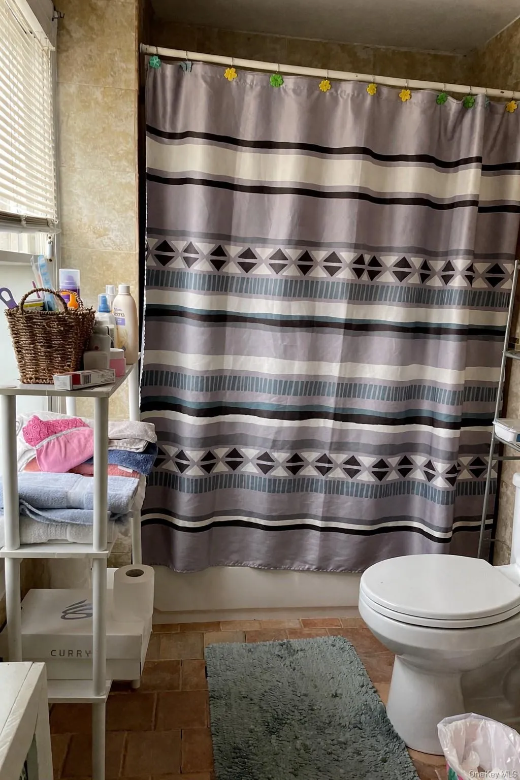 86 Clinton Avenue, Hempstead, NY, 5 Bedrooms Bedrooms, 10 Rooms Rooms,2 BathroomsBathrooms,Residential,For Rent,Clinton,0,971014 86 Clinton Avenue, Hempstead, NY, 5 Bedrooms Bedrooms, 10 Rooms Rooms,2 BathroomsBathrooms,Residential,For Rent,Clinton,0,971014